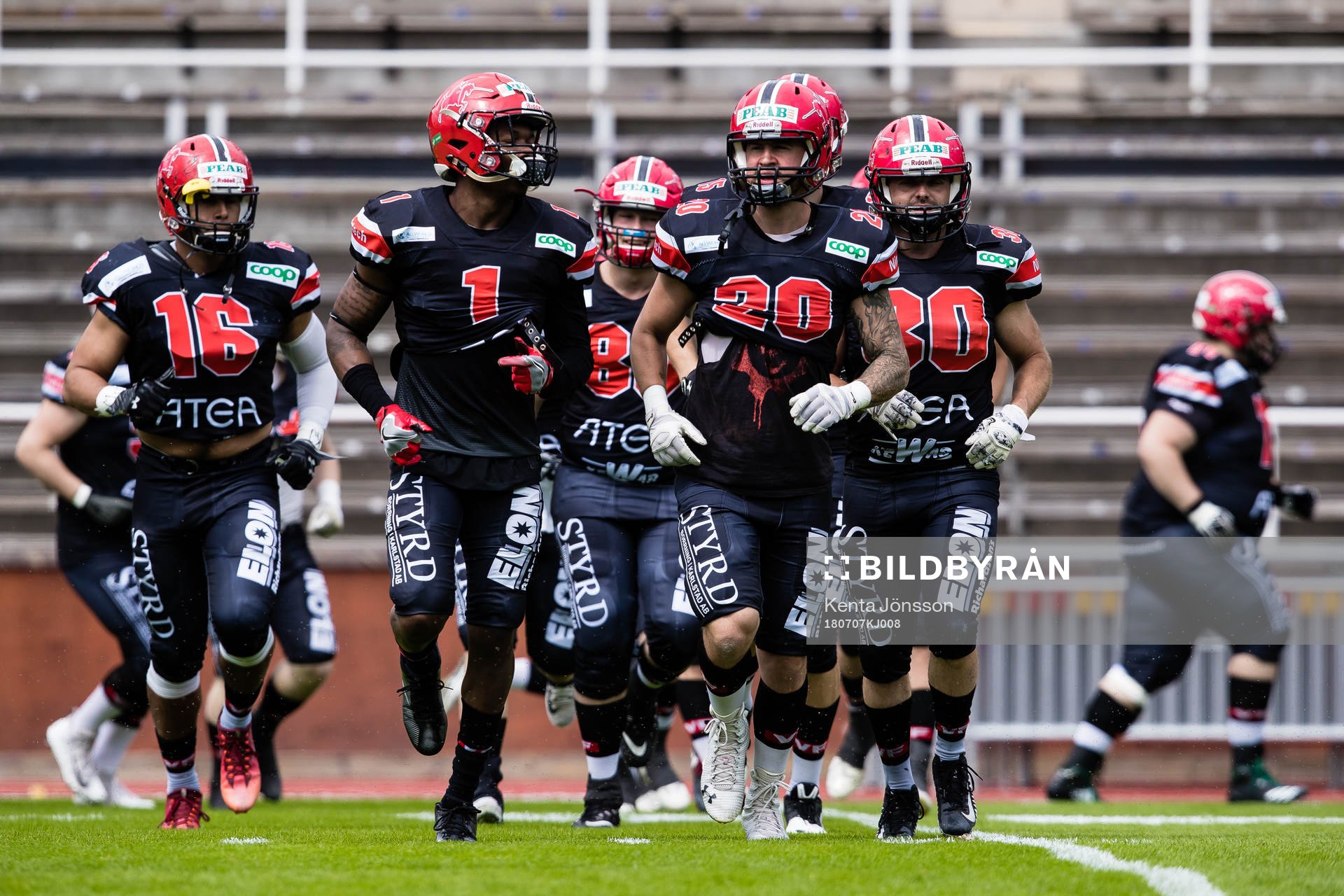 Carlstad Crusaders värmer upp innan SM-finalen i