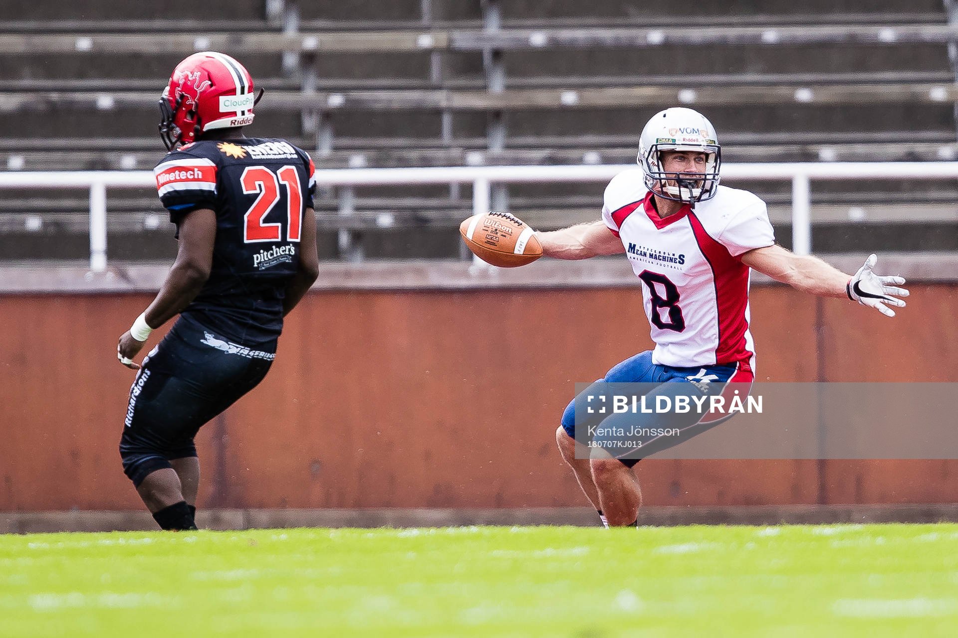 Stockholm Mean Machines Matthew Retzlaff jublar med