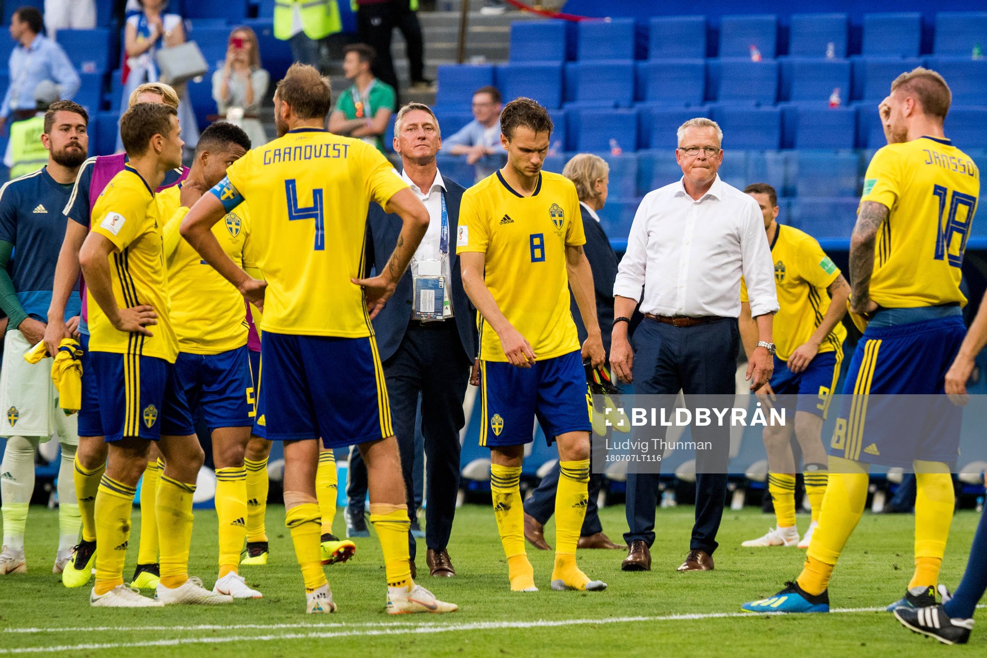 Albin Ekdal and head coach Janne Andersson of Sweden look
