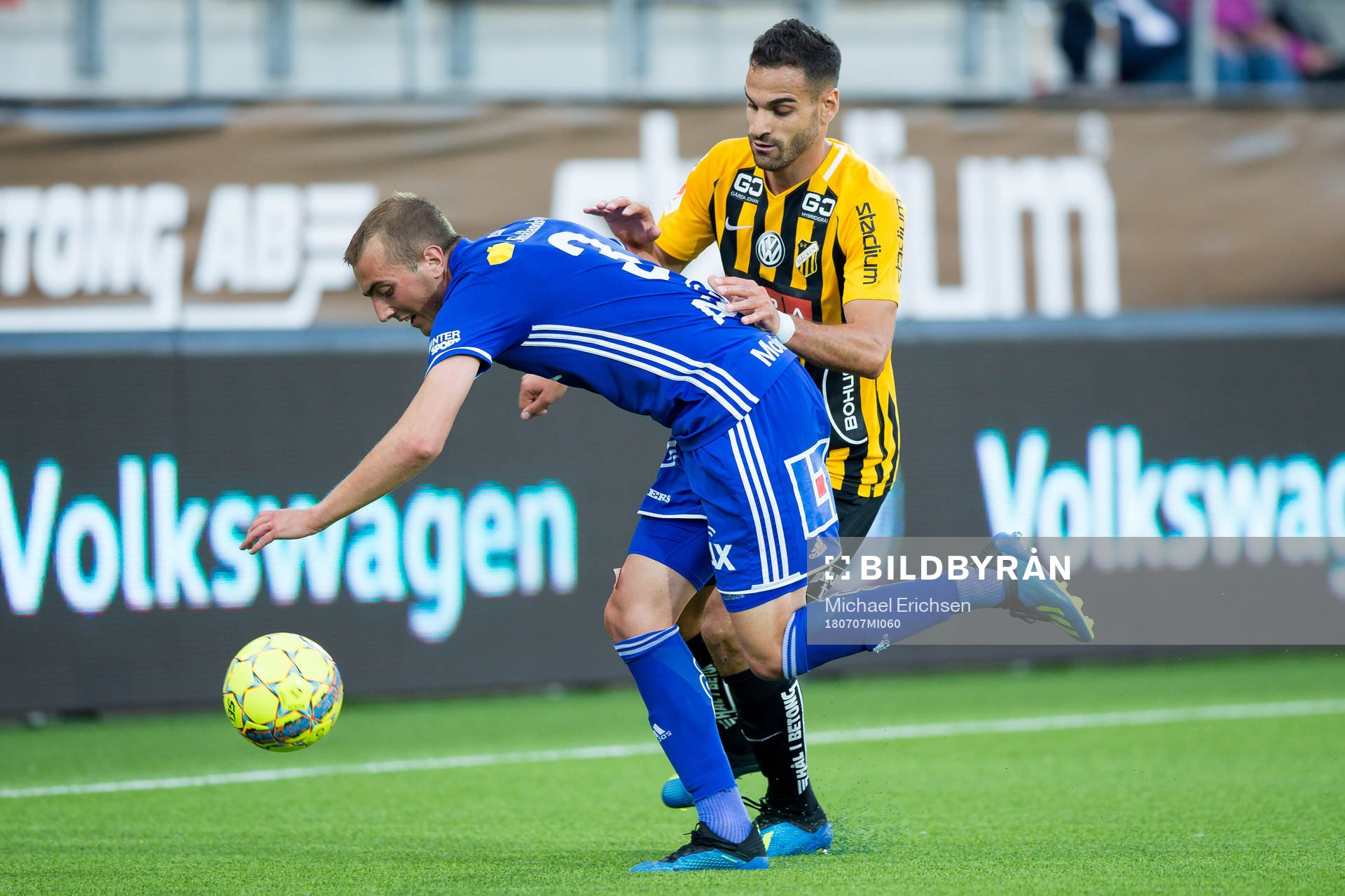 Sundsvalls Dennis Olsson och Häckens Mervan Celik