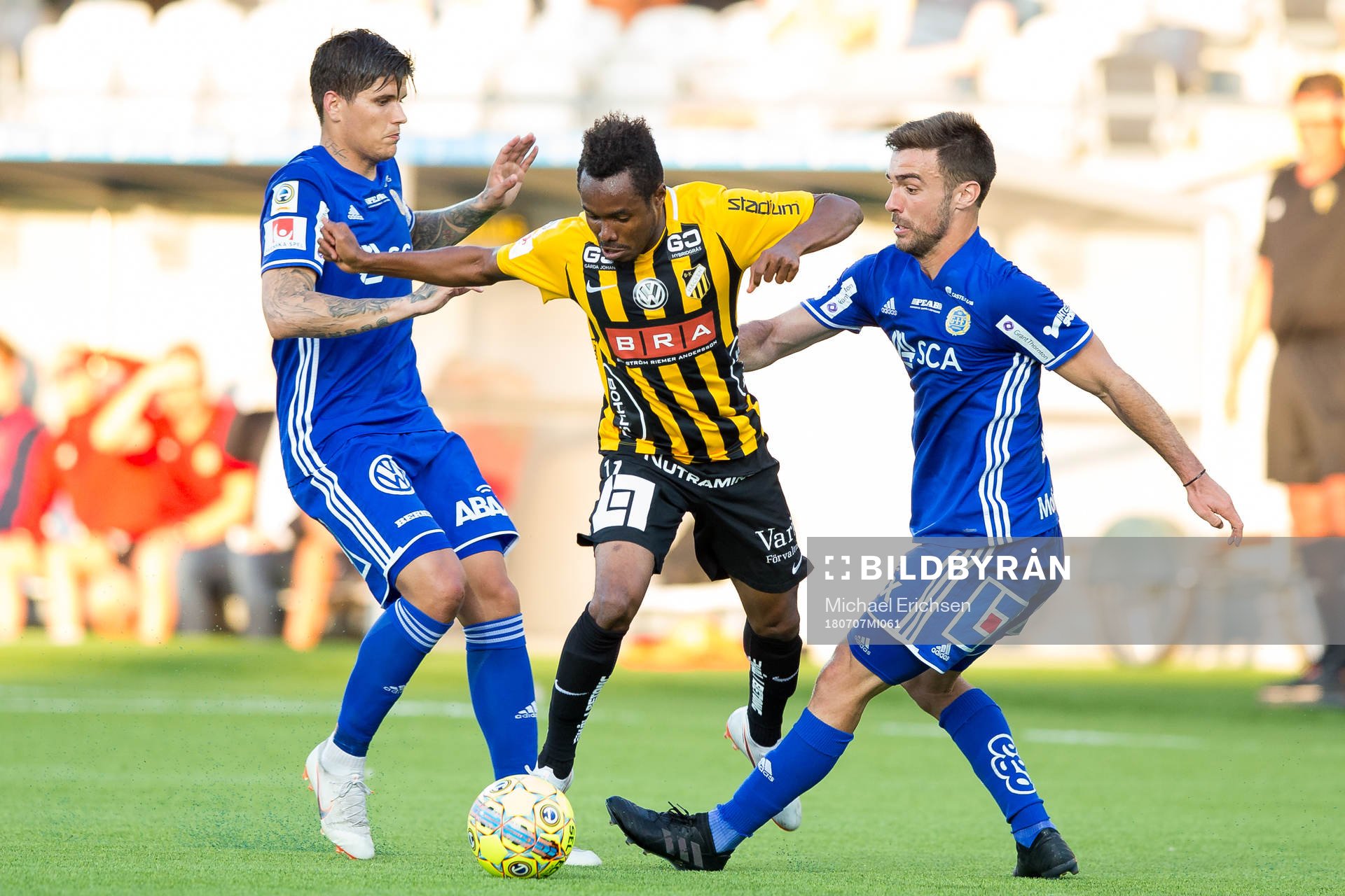 Sundsvalls David Batanero och Carlos Garcia mot Häckens