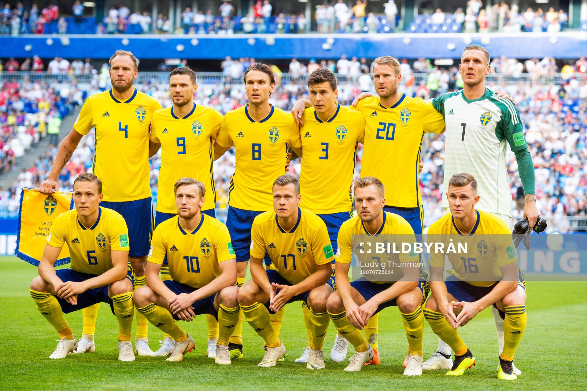 Sveriges spelare, Andreas Granqvist (2nd row), Marcus Berg,