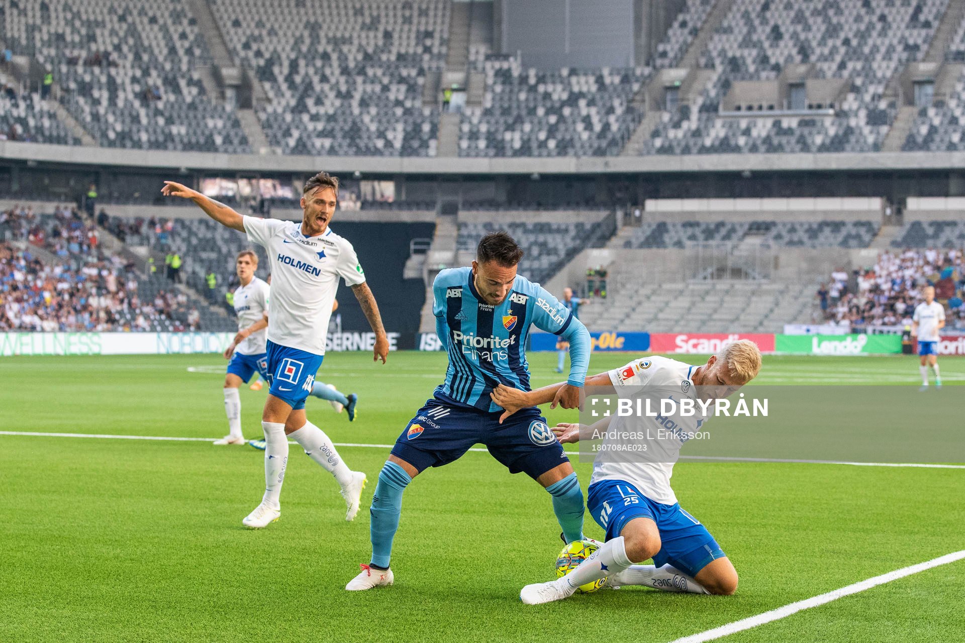 Djurgårdens Dzenis Kozica och Norrköpings Filip