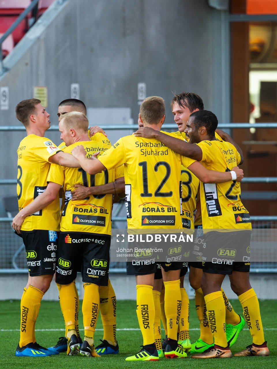 Elfsborgs Viktor Prodell jublar med lagkamrater