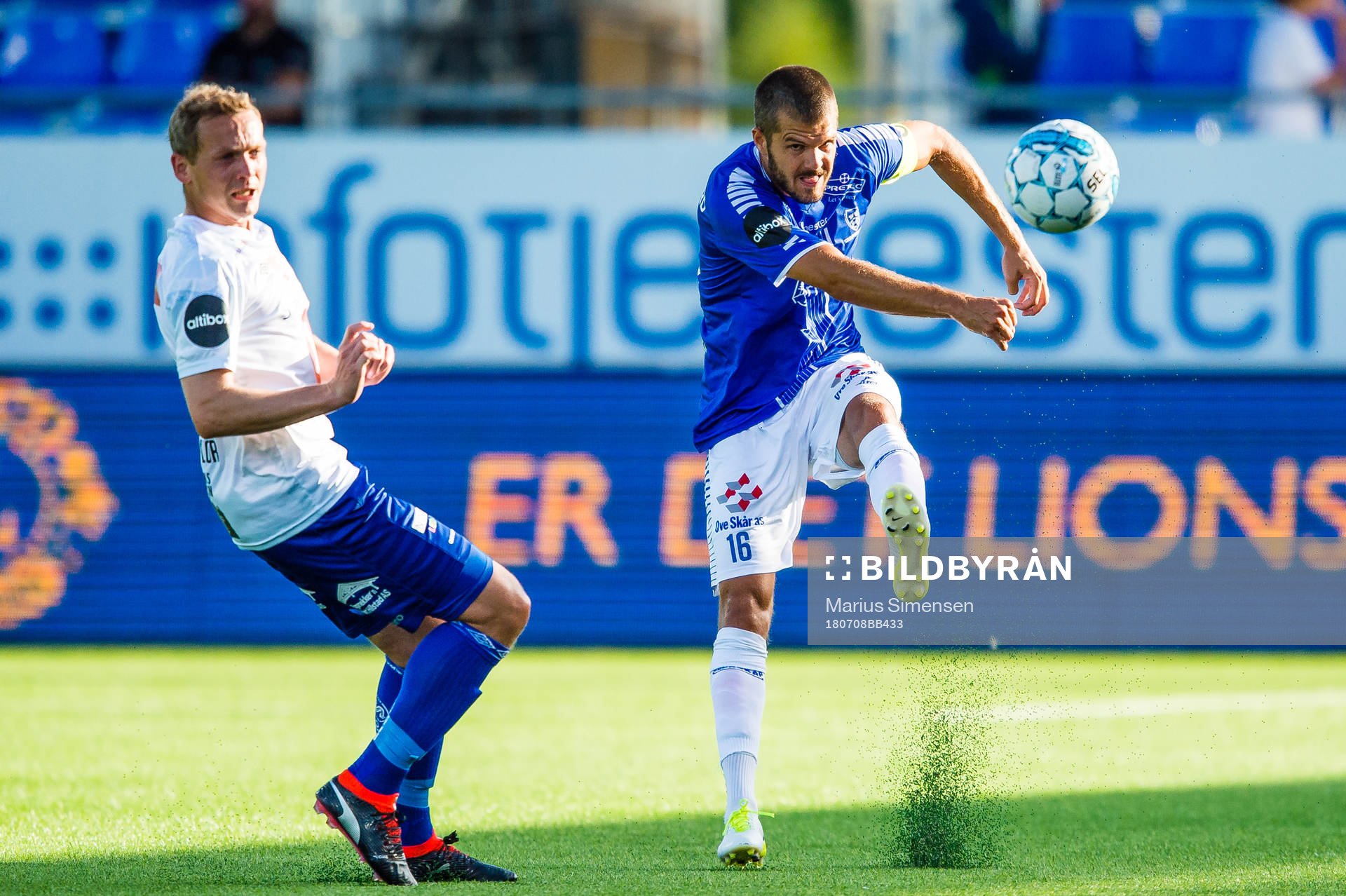 Øyvind Storflor of Ranheim and Joachim Thomassen of