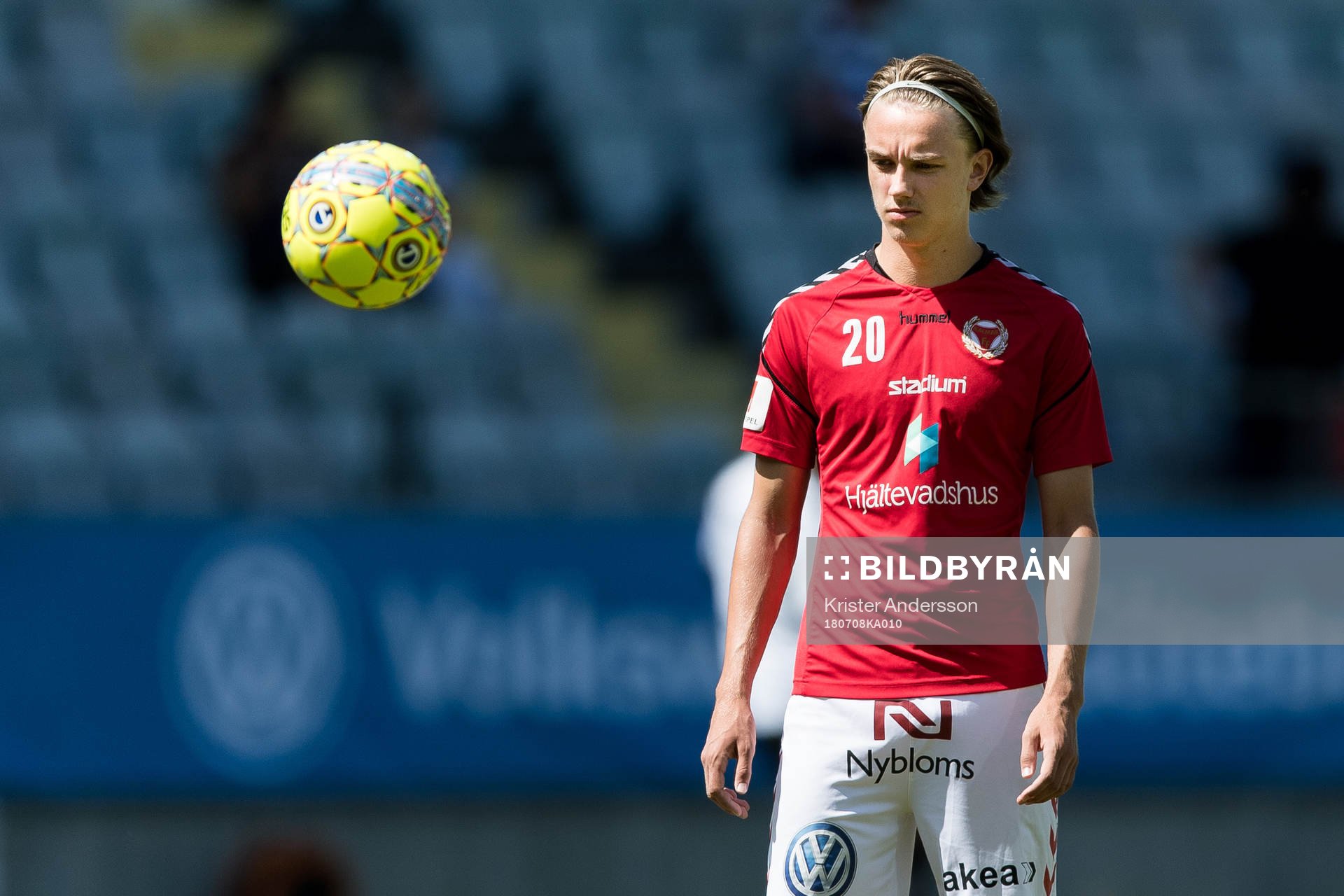 Kalmars Carl Johanssonföre fotbollsmatchen i Allsvenskan