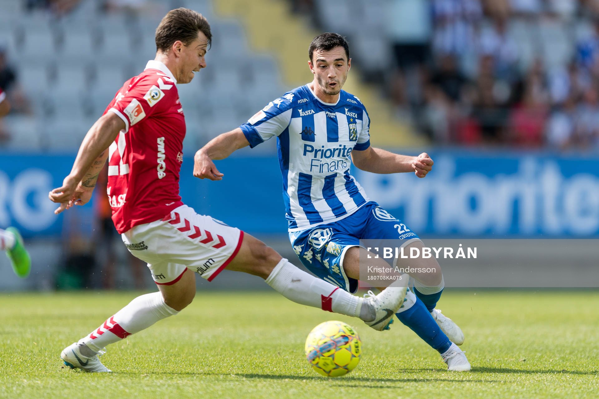 Kalmars Melker Hallberg och IFK Göteborgs Giorgi