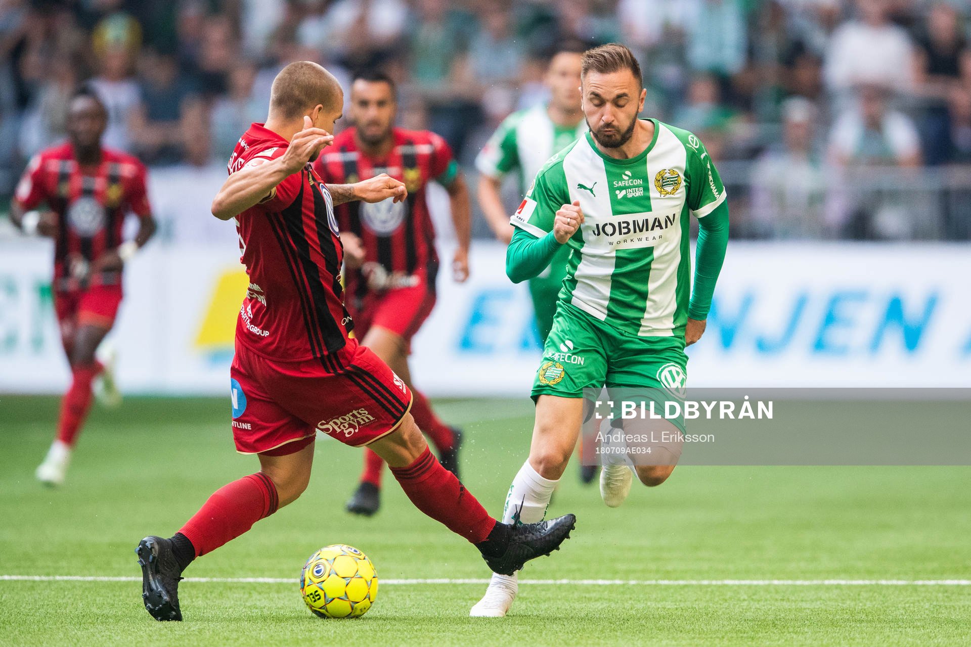 Östersunds Douglas Bergqvist och Hammarbys Muamer Tankovic