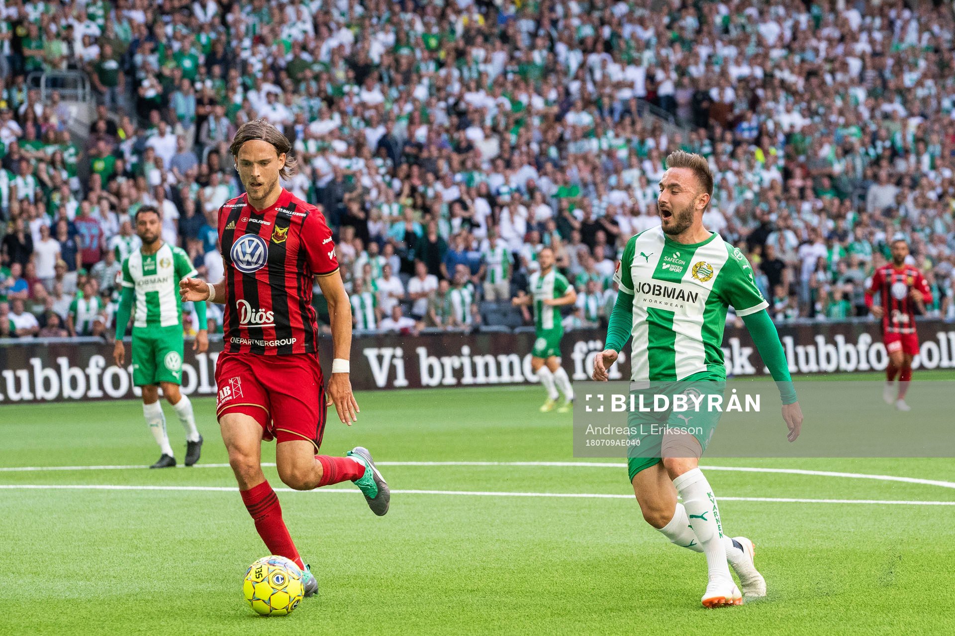 Östersunds Tom Pettersson och Hammarbys Muamer Tankovic