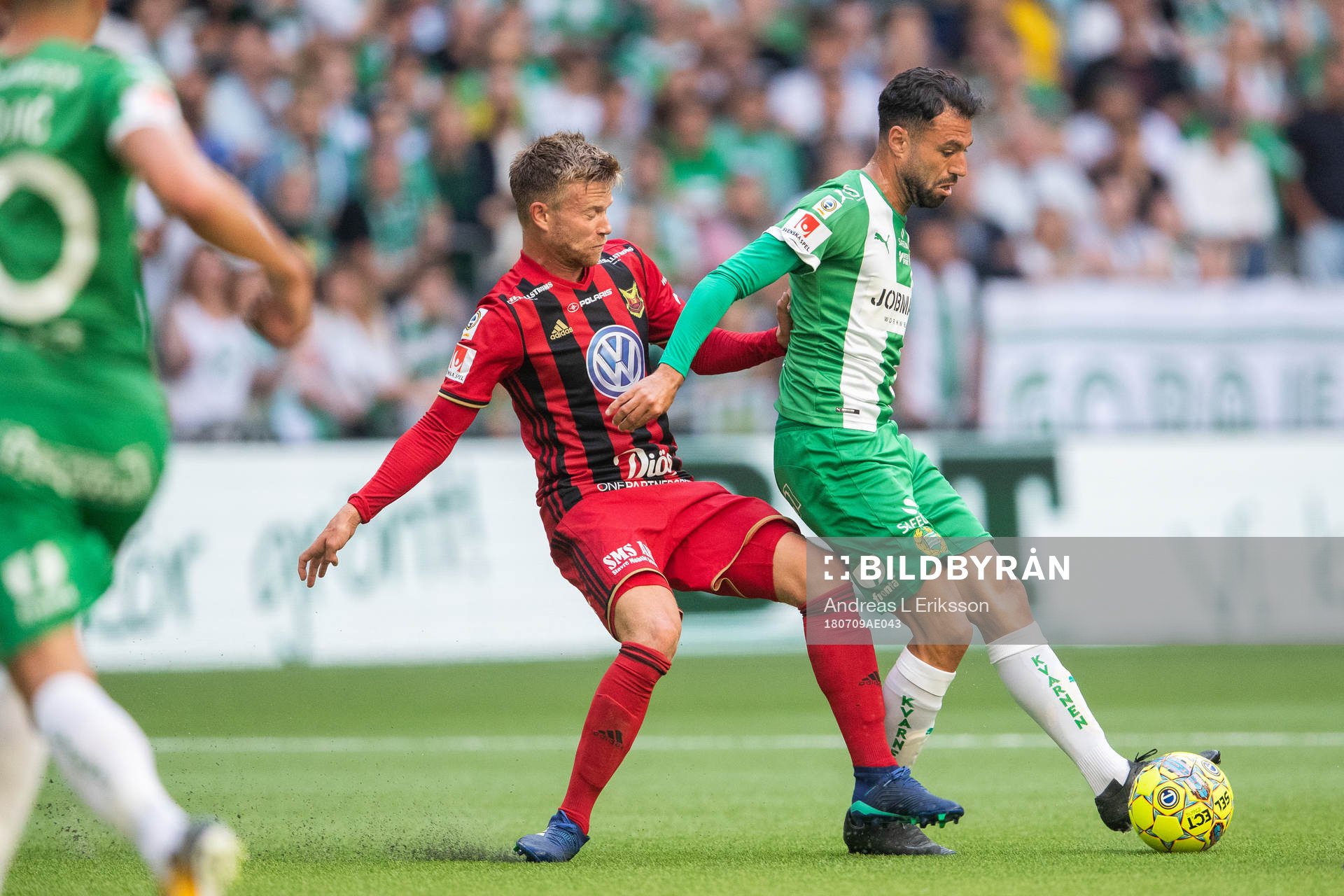 Östersunds Dennis Widgren och Hammarbys Imad Khalili i