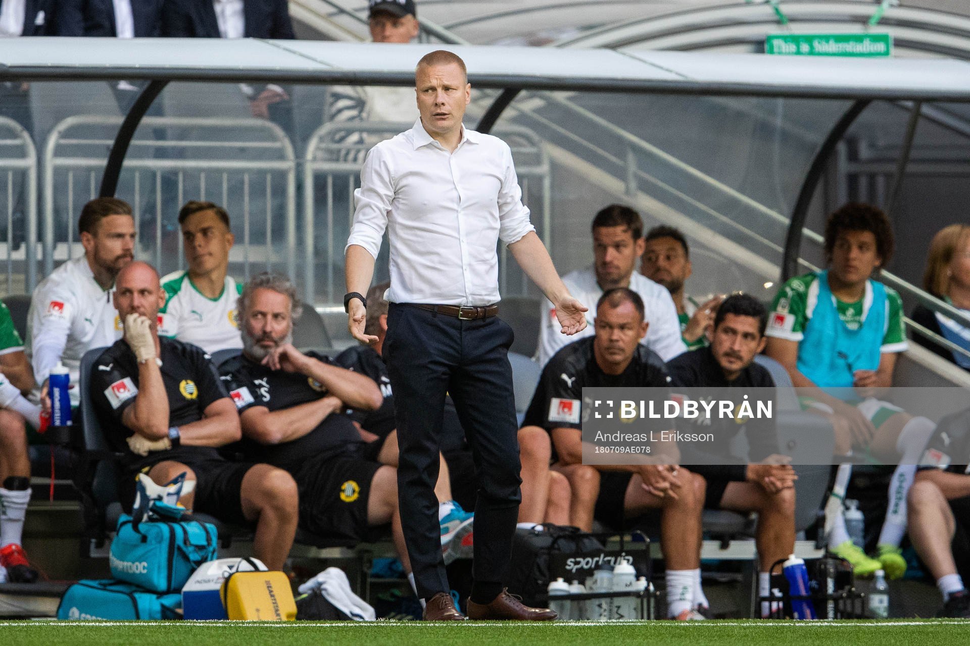 Hammarbys tränare Stefan Billborn under fotbollsmatchen i Allsvenskan mellan Hammarby och Östersund den 9 juli 2018 i Stockholm. 