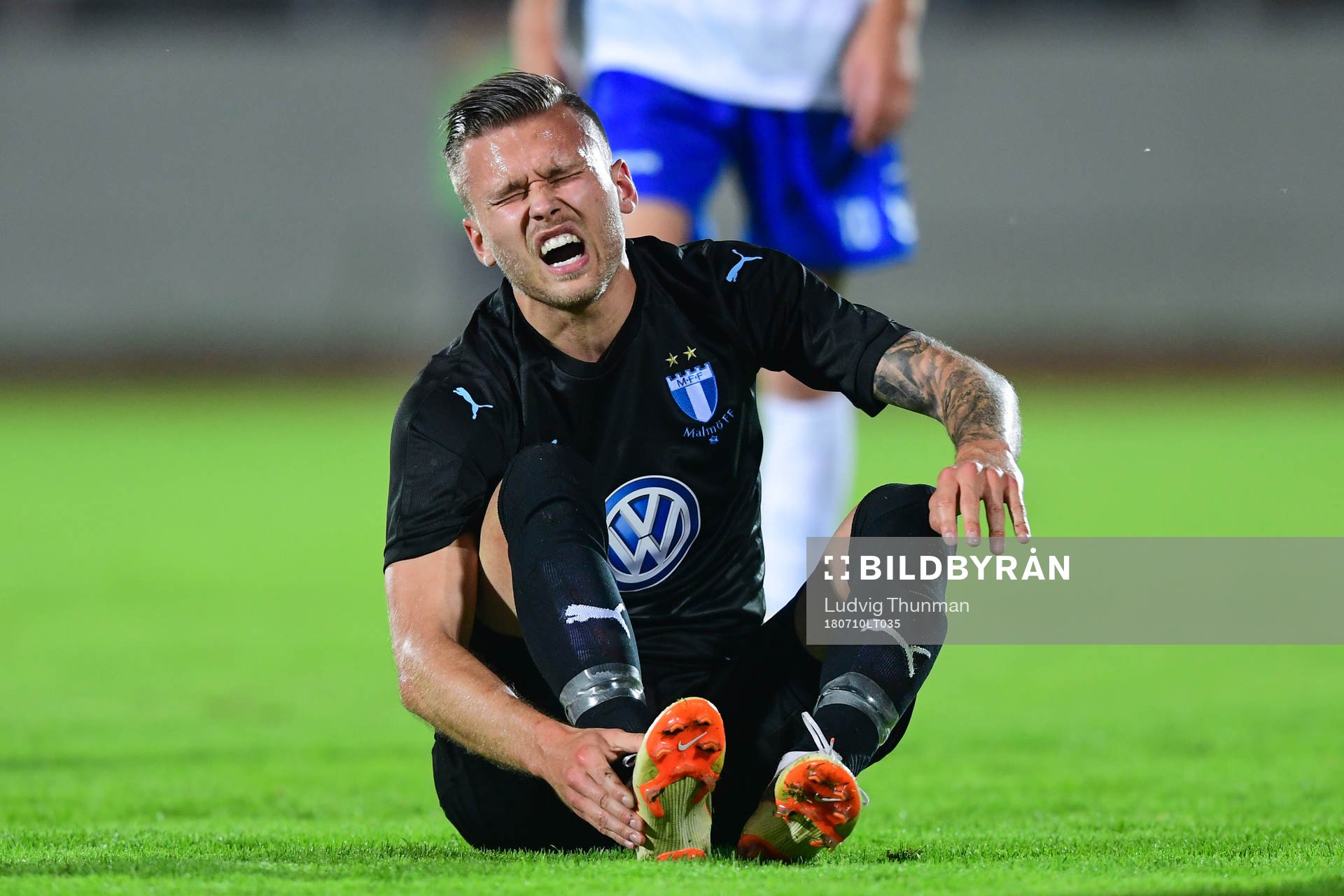 Arnór Ingvi Traustason of Malmö FF reacts