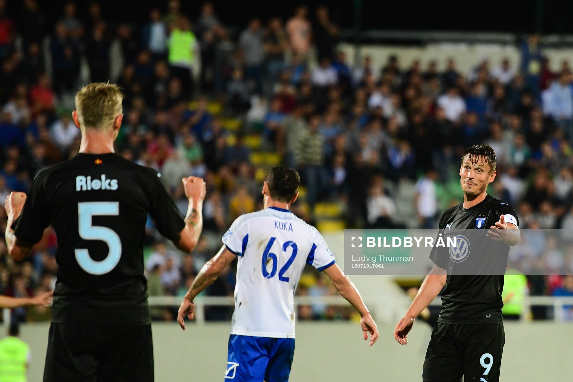 Markus Rosenberg scored 0-3 and celebrates with Sören Rieks (left) of Malmö FF during the UEFA Champions League qualifying match between FC Drita and Malmö FF on July 10, 2018 in Pristina.