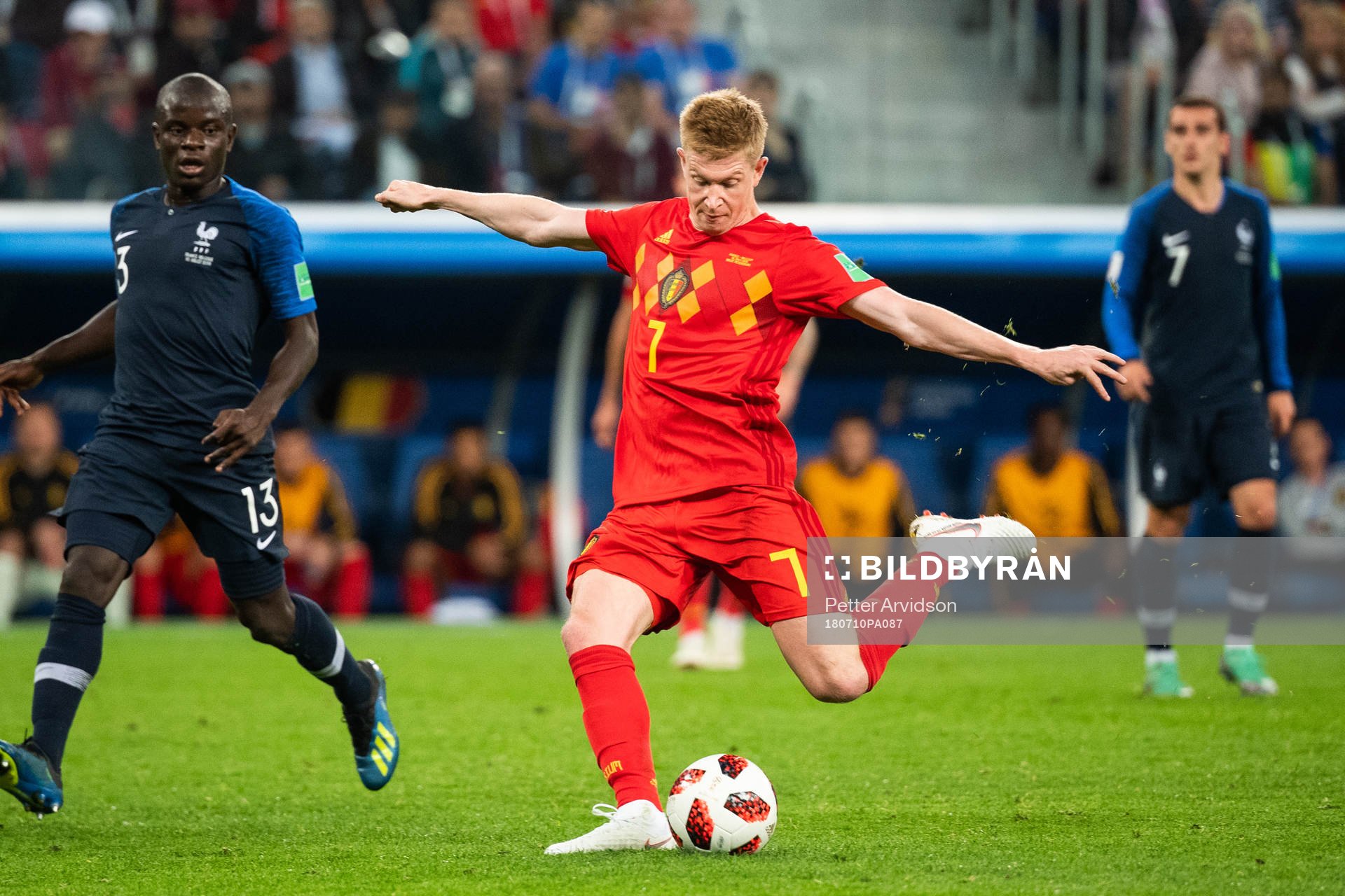 Ngolo Kante of France and Kevin De Bruyne of Belgium