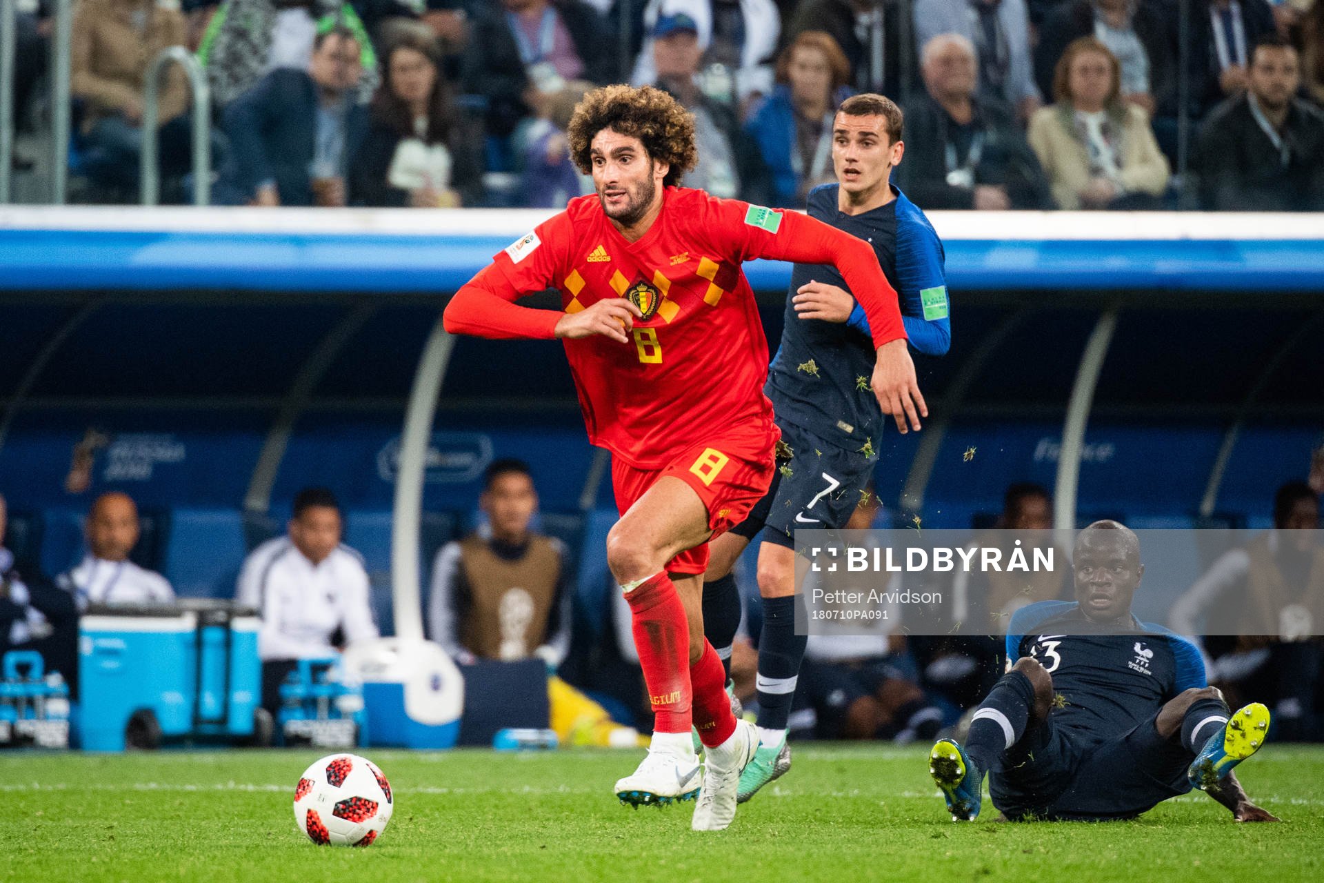 Marouane Fellaini Marouane Fellaini passes Ngolo Kante of