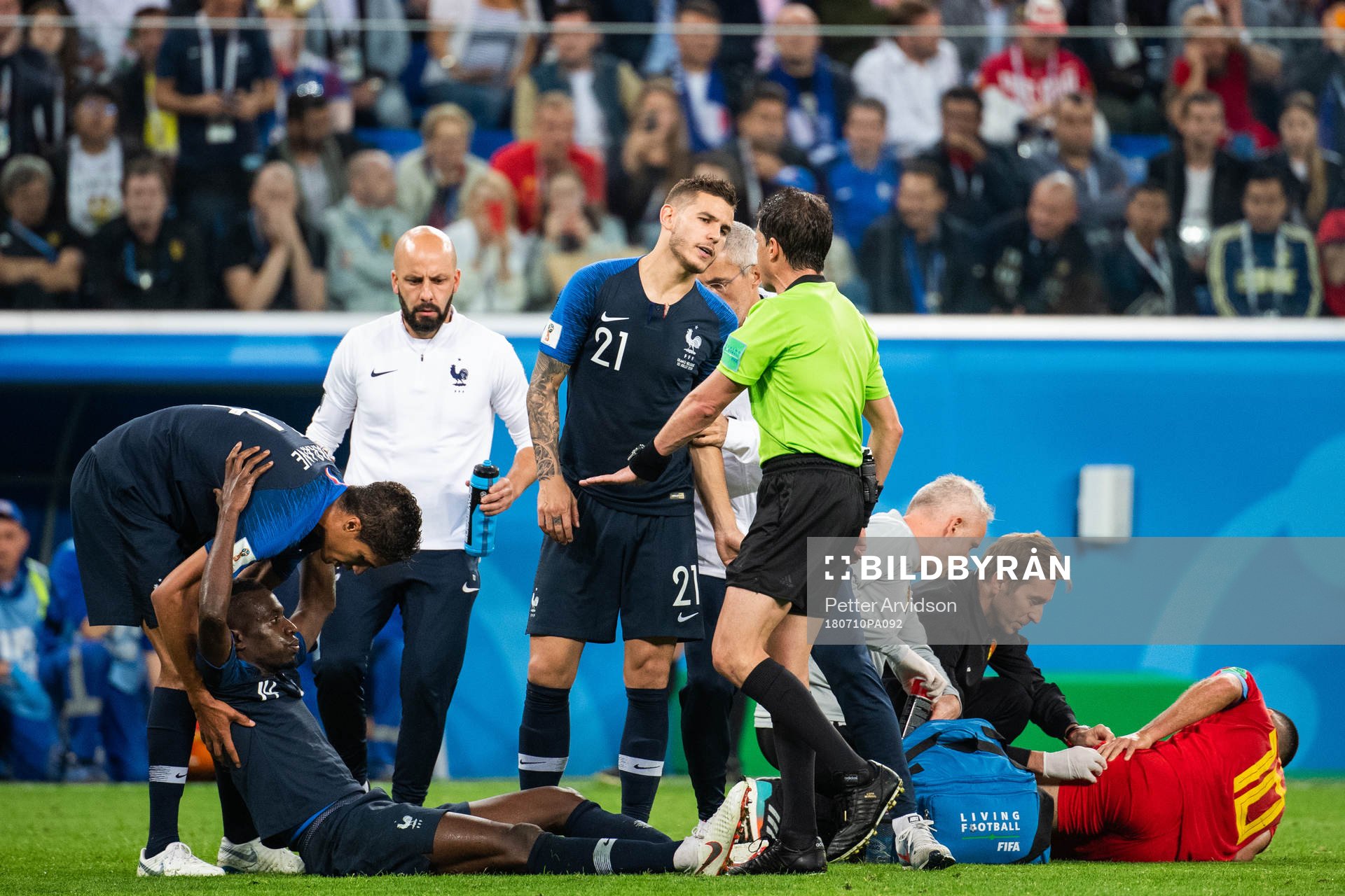 Lucas Hernandez of France talks to referee Andres Cunha