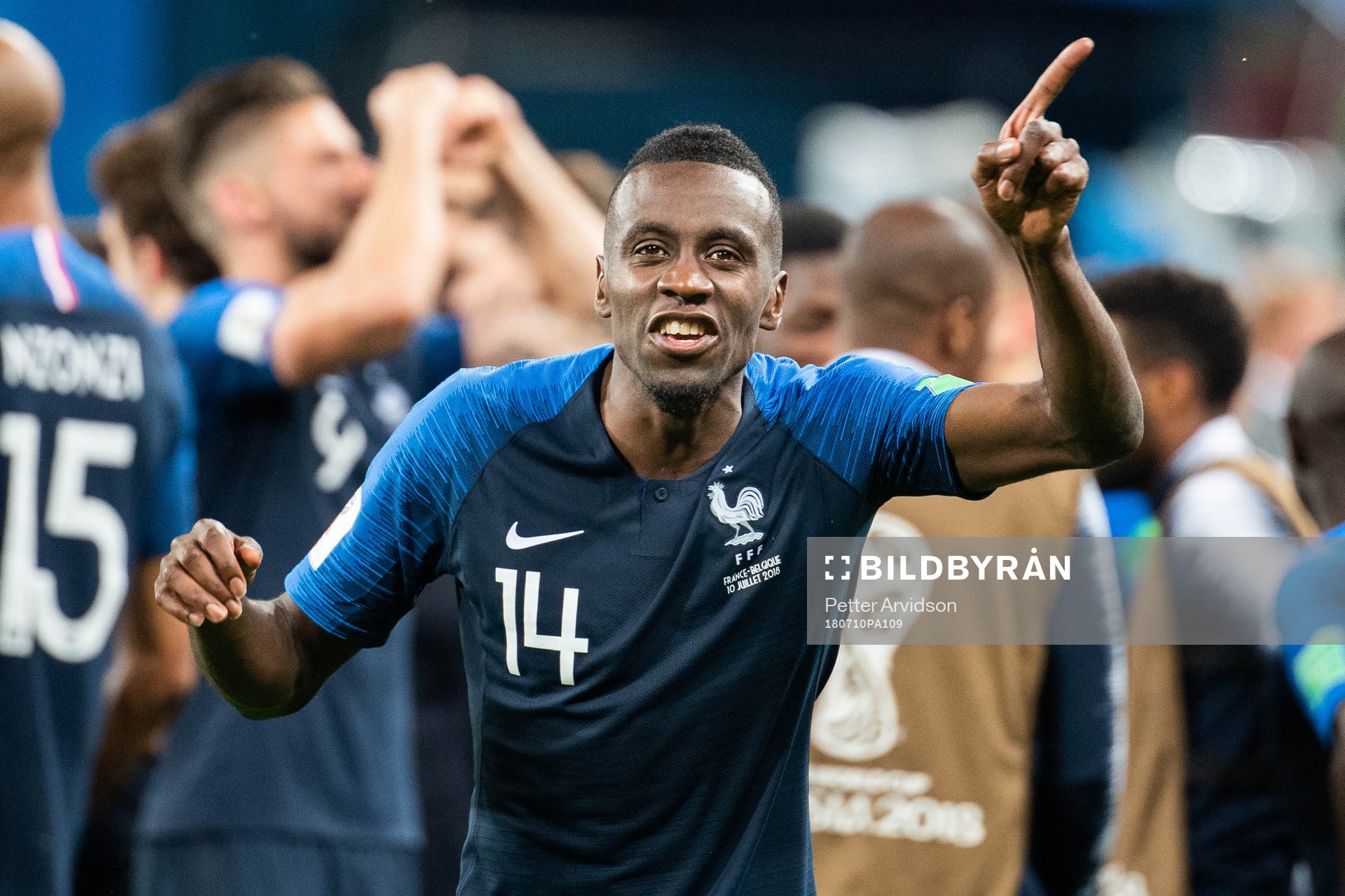 Blaise Matuidi of France celebrate