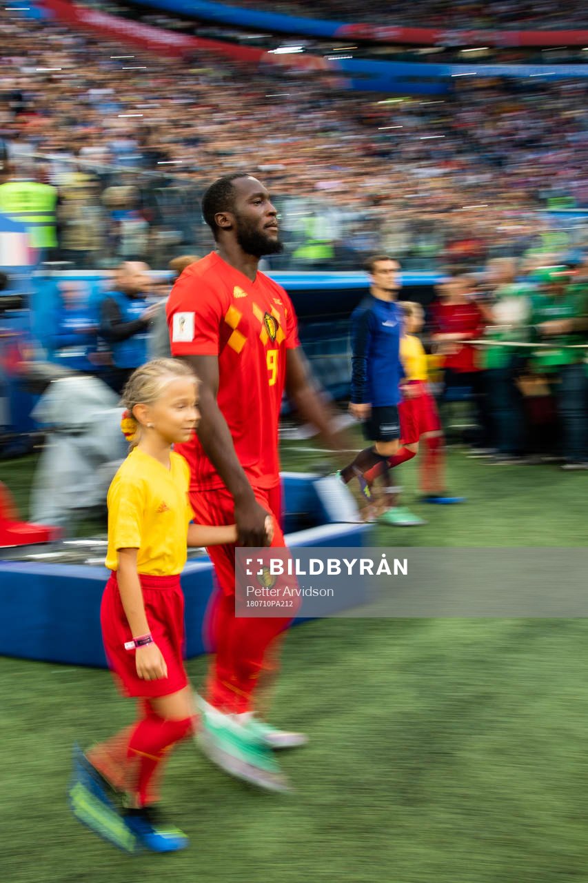 Romelu Lukaku of Belgium enters the pitch prior to the FIFA