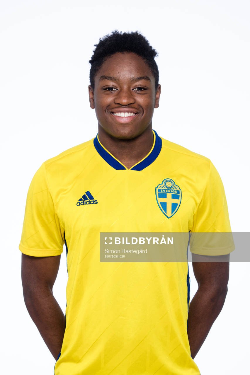 Nadir ayéva i P17-landslaget