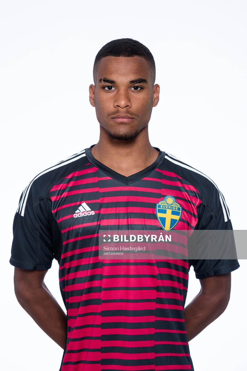 Lamin Sarr , målvakt i P17-landslaget