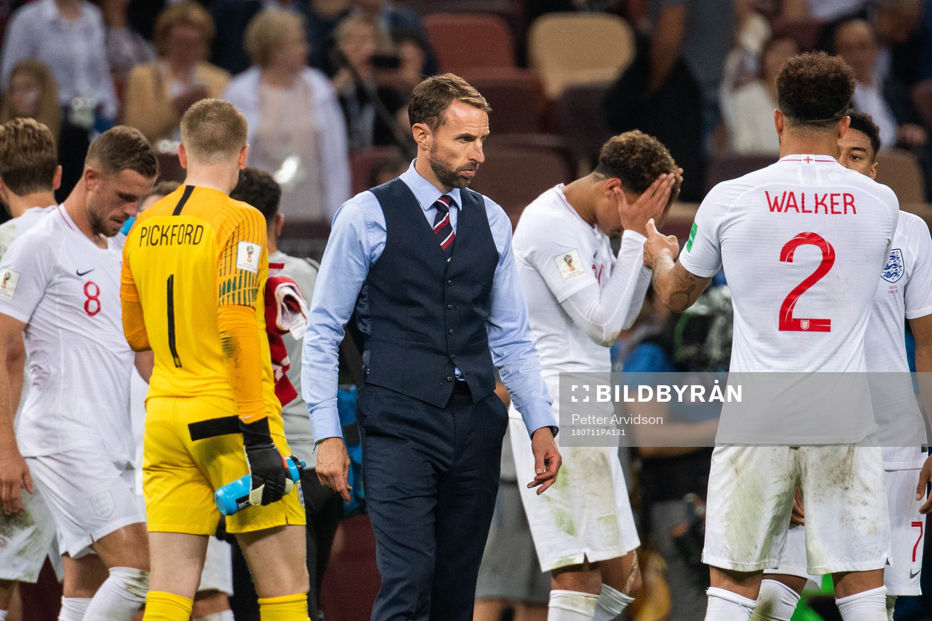 Head coach Gareth Southgate of England in wait for extra