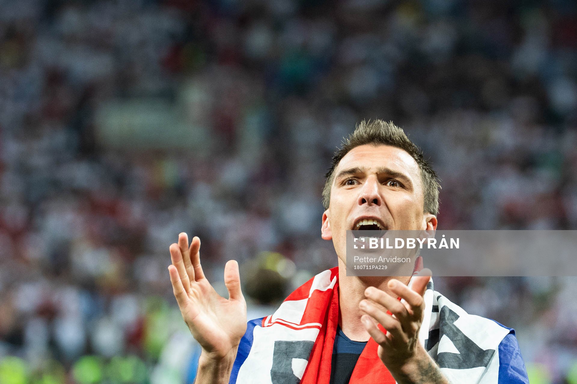 Mario Mandzukic of Croatia celebrate