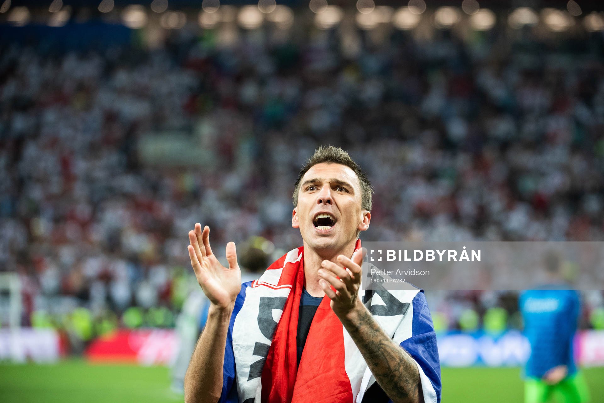 Mario Mandzukic of Croatia celebrate