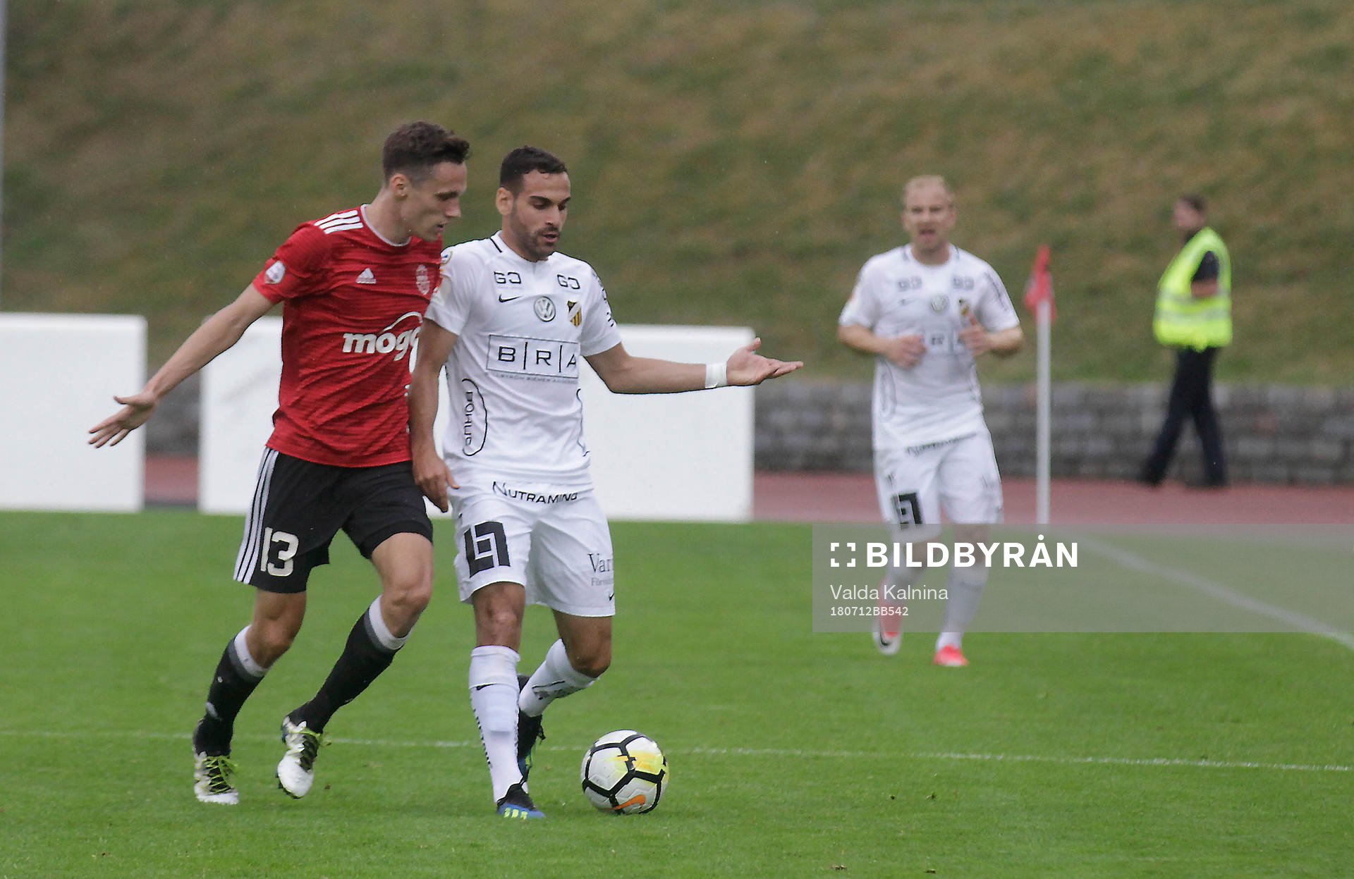 Liepajas  Krisjanis Zviedris (L) and Häckens Mervan Celik
