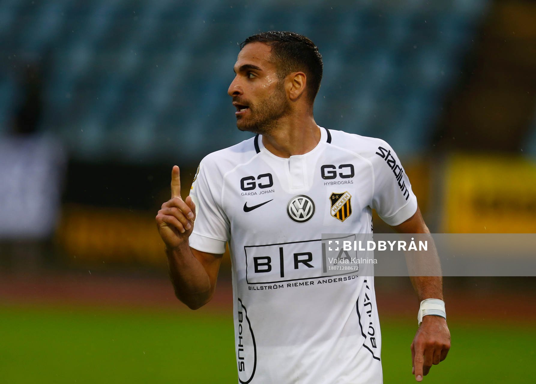 Häckens Mervan Celik celebrates
