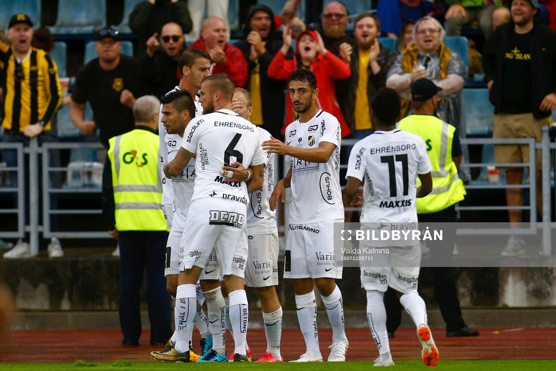Players of Häckens celebrates
