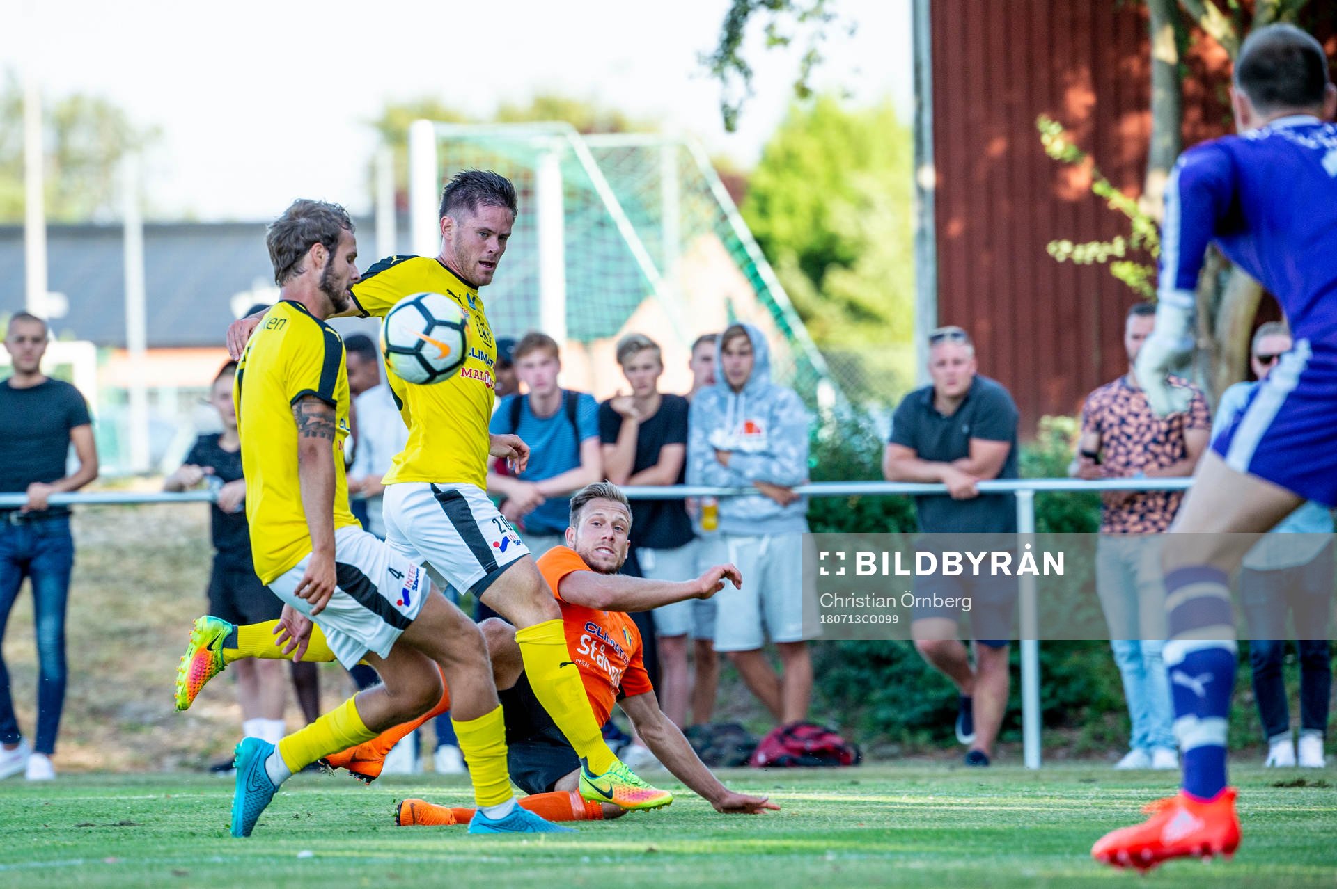 Torns Andreas Åkerlund mot Lunds Martin Overgaard, André