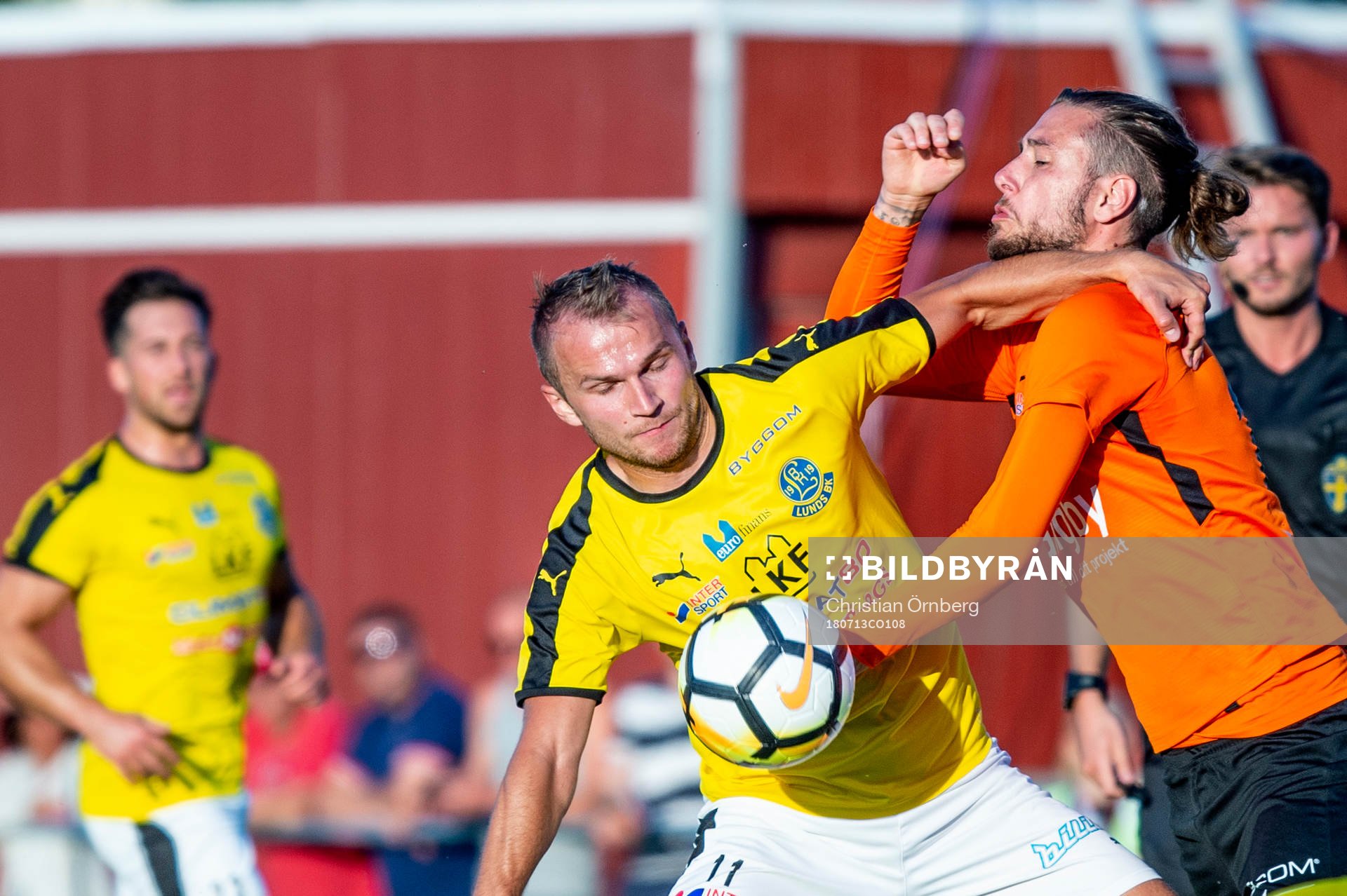 Lunds Admir Osmancevic mot Torns Christopher Nilsson