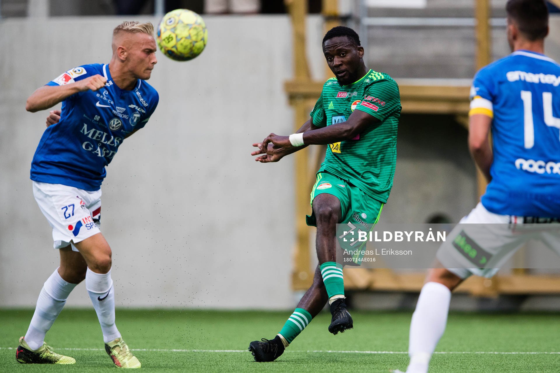 Trelleborgs Johan Brannefalk och Dalkurds Mohamed Buya Turay