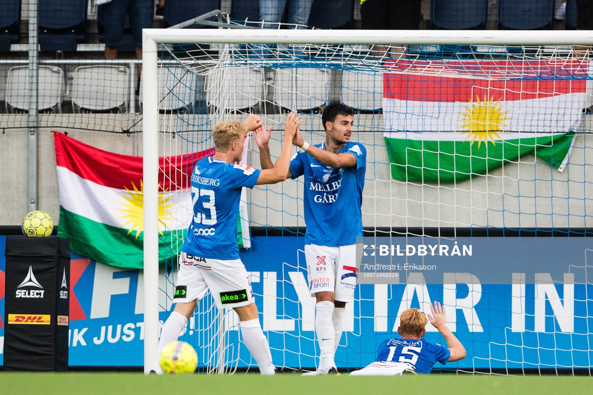 Trelleborgs Freddie Brorsson och Deniz Hümmet jublar