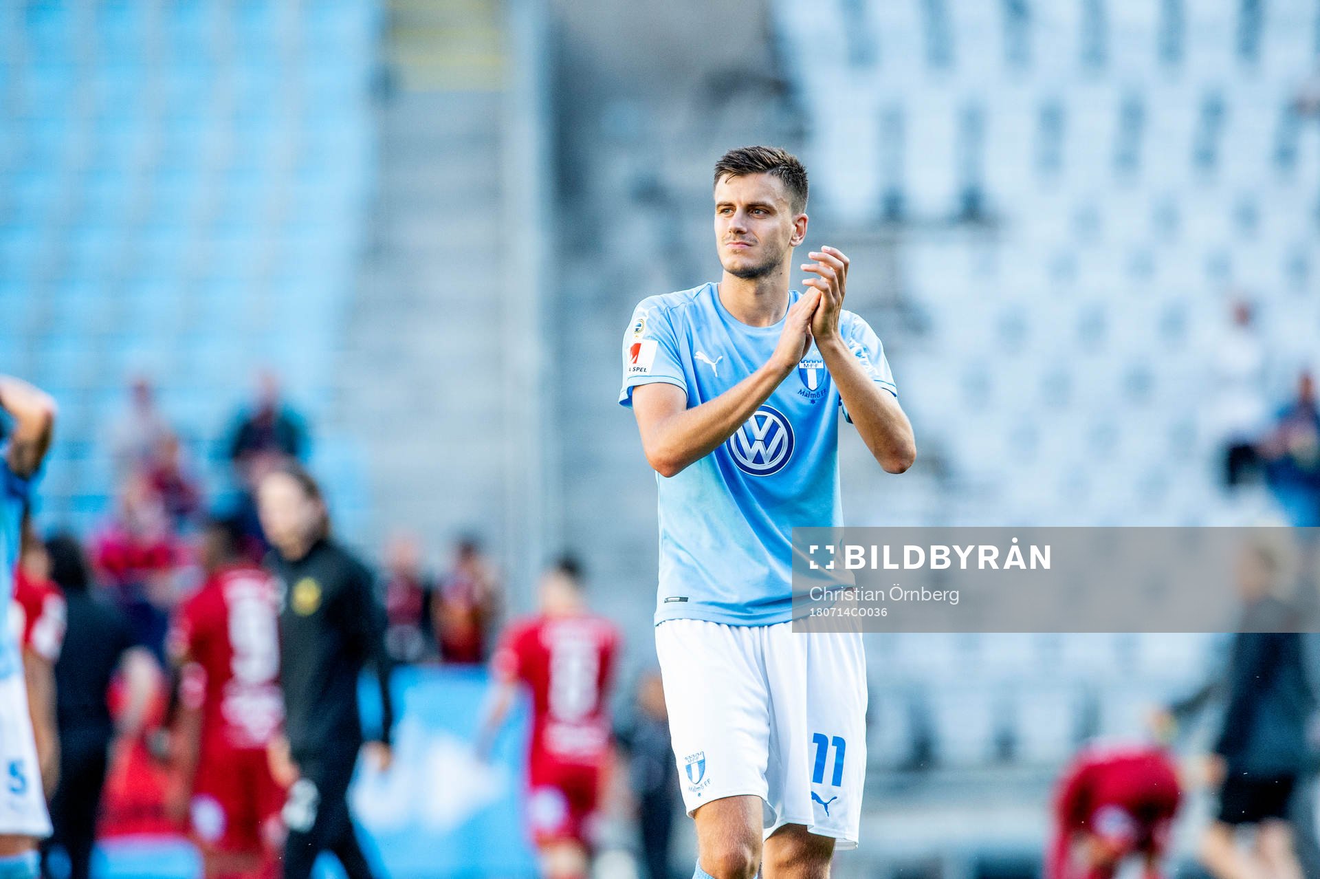 Malmö FFs Alexander Jeremejeff deppar