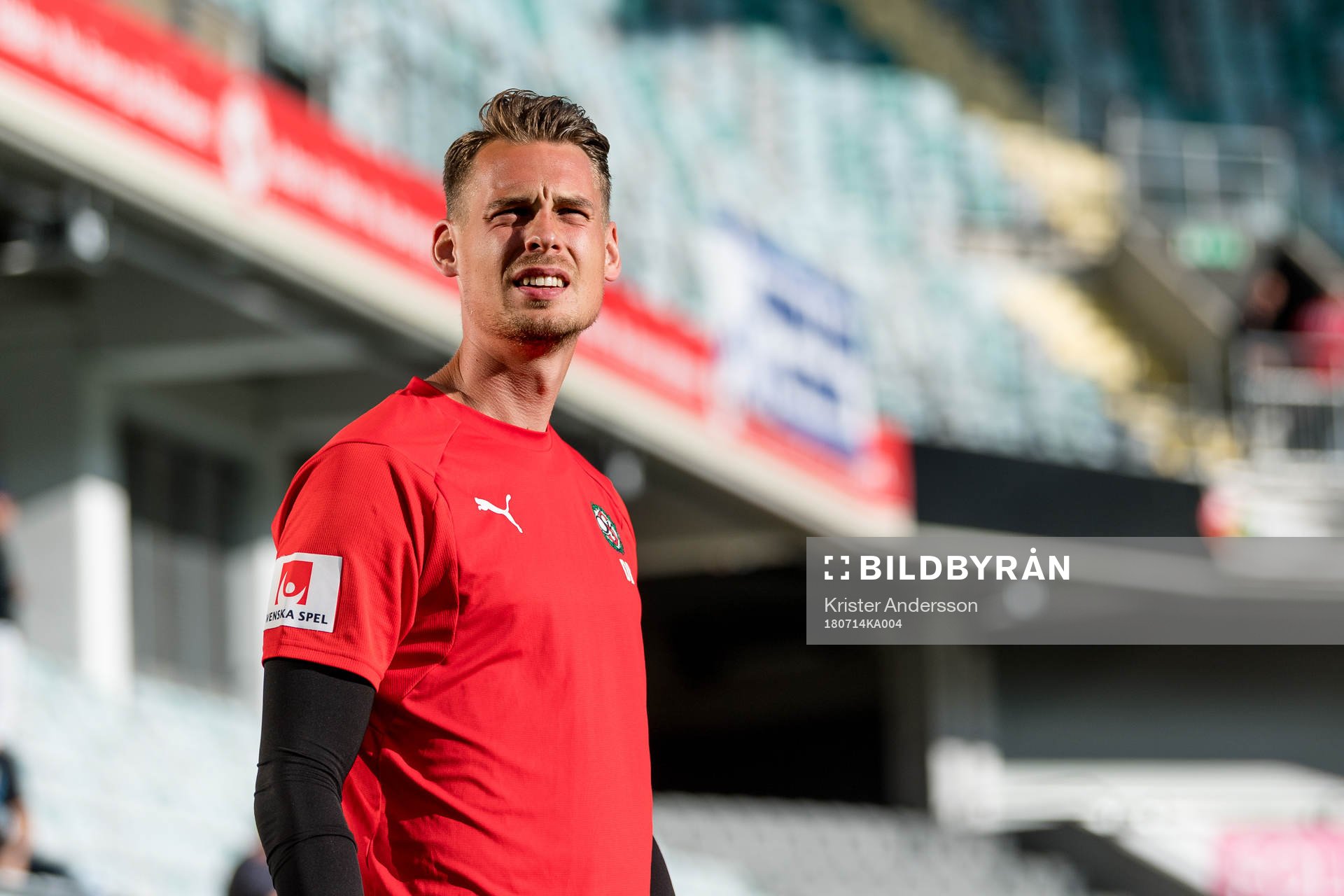 Örebros assisterande tränare Daniel Bäckström före