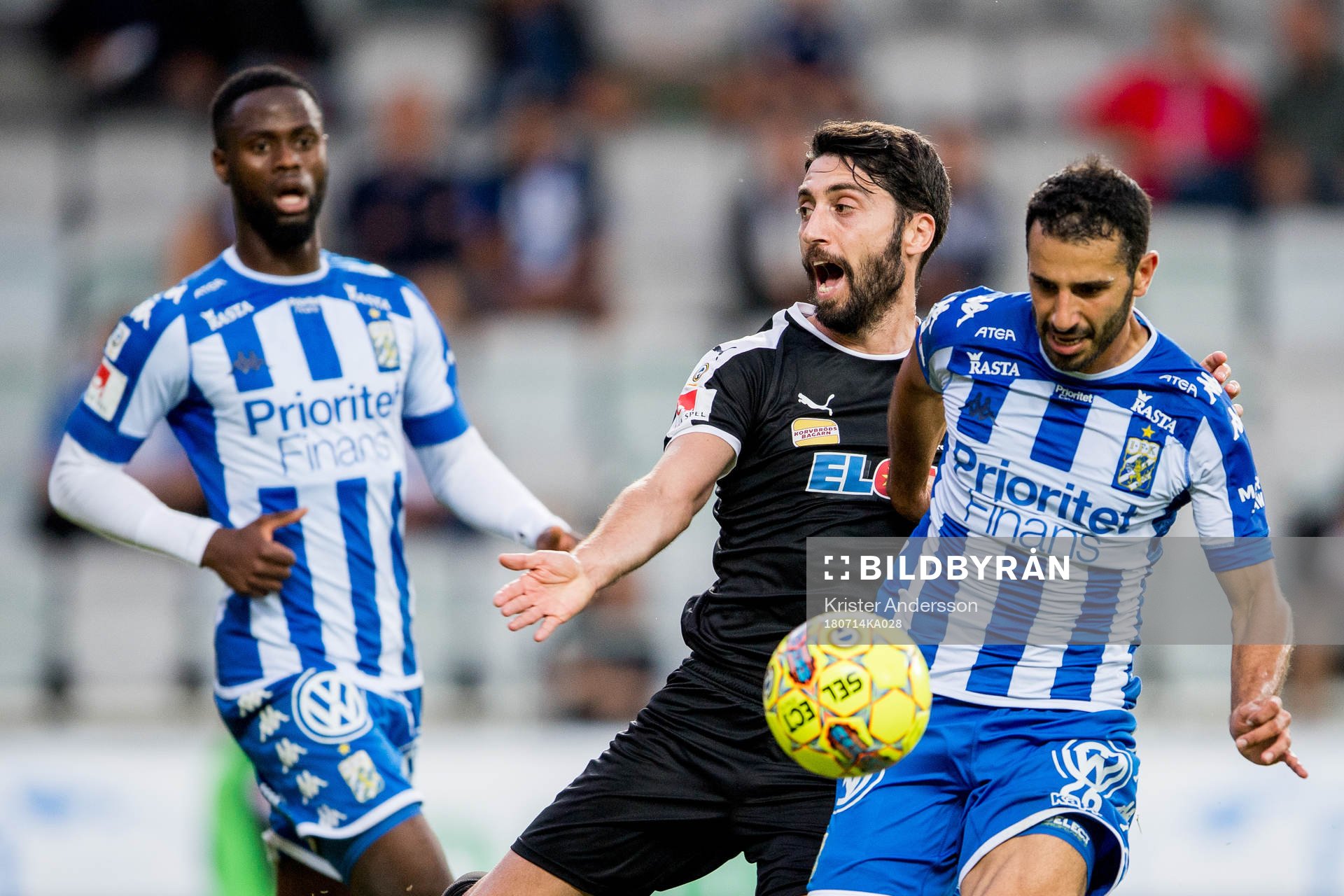Örebros Nahir Besara och IFK Göteborgs André Calisir