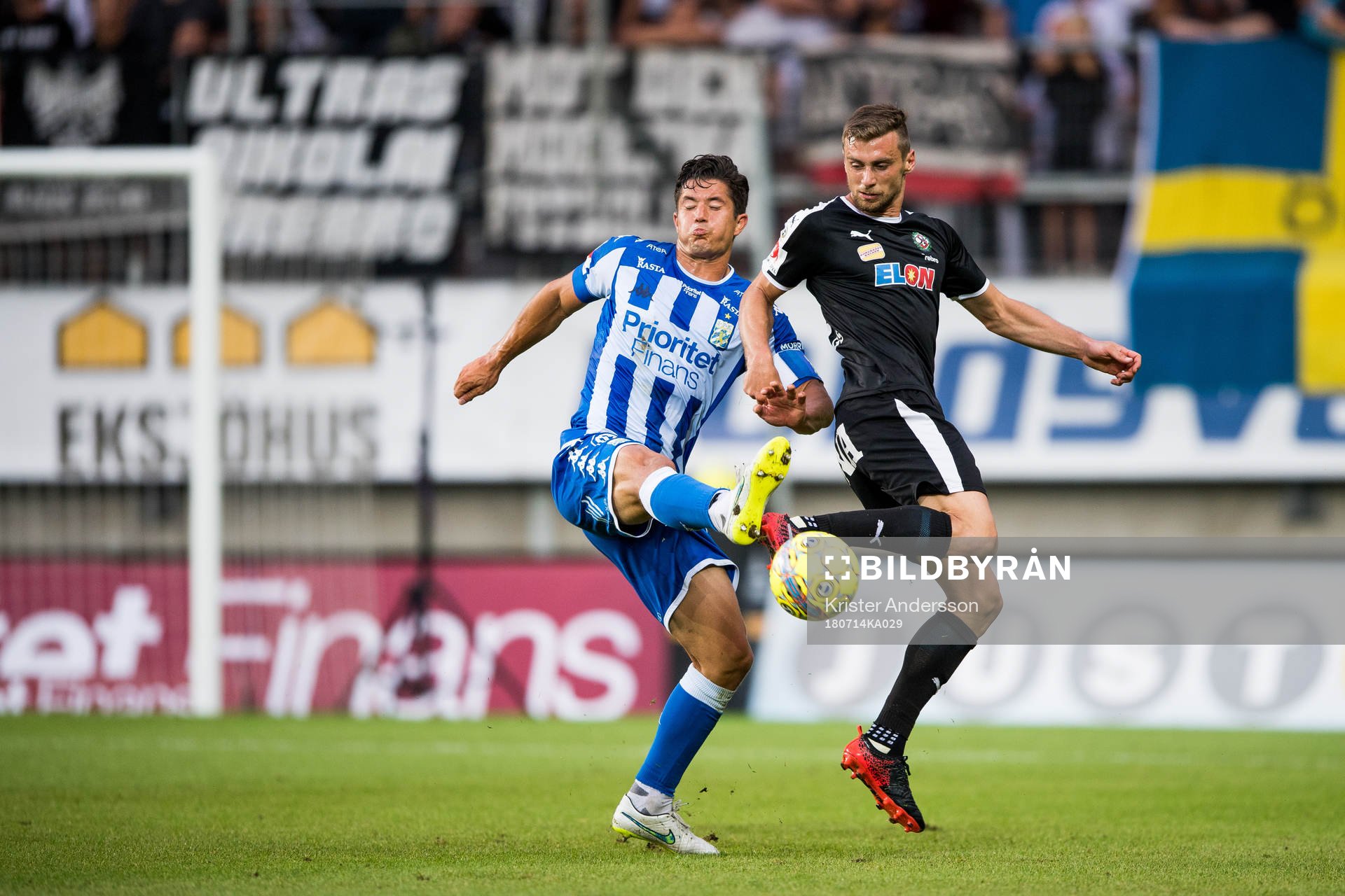 IFK Göteborgs David Boo Wiklander och Örebros Filip Rogic