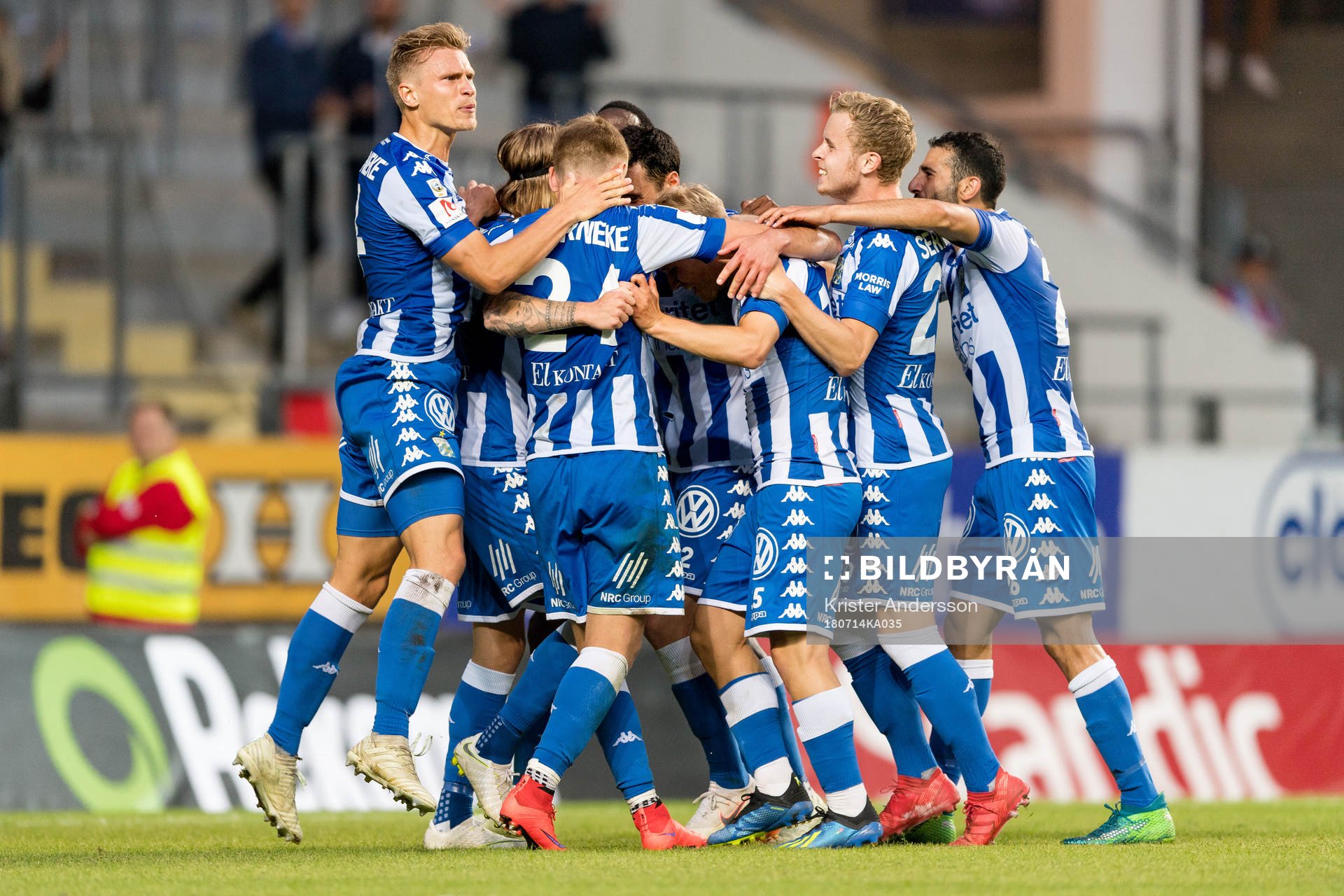 IFK Göteborgs spelare jublar