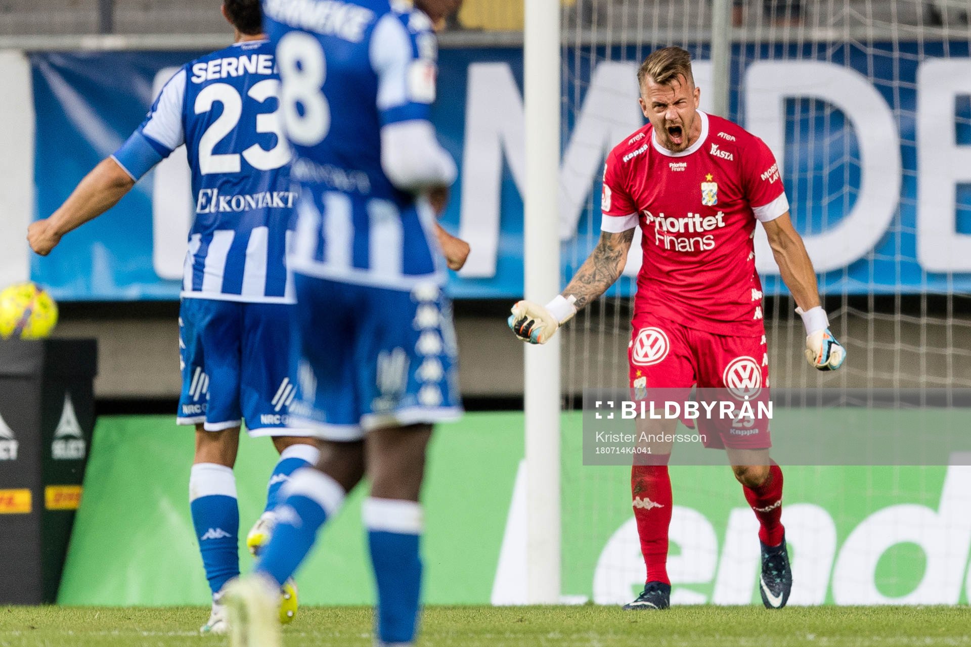 IFK Göteborgs målvakt Erik Dahlin jublar efter fotbollsmatchen i Allsvenskan mellan IFK Göteborg och Örebro den 14 juli 2018 i Göteborg.