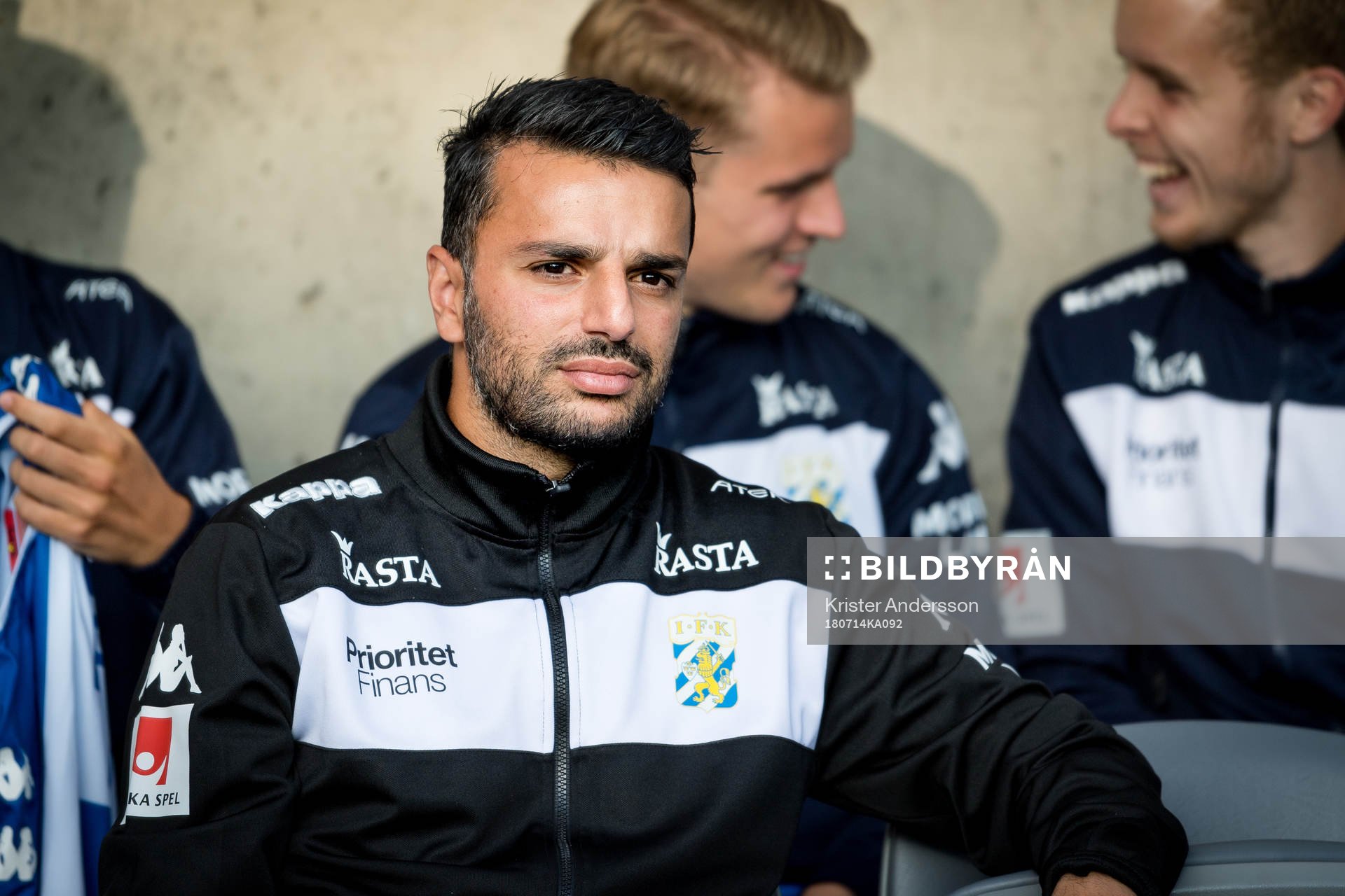 IFK Göteborgs tränare Poya Asbaghi före fotbollsmatchen