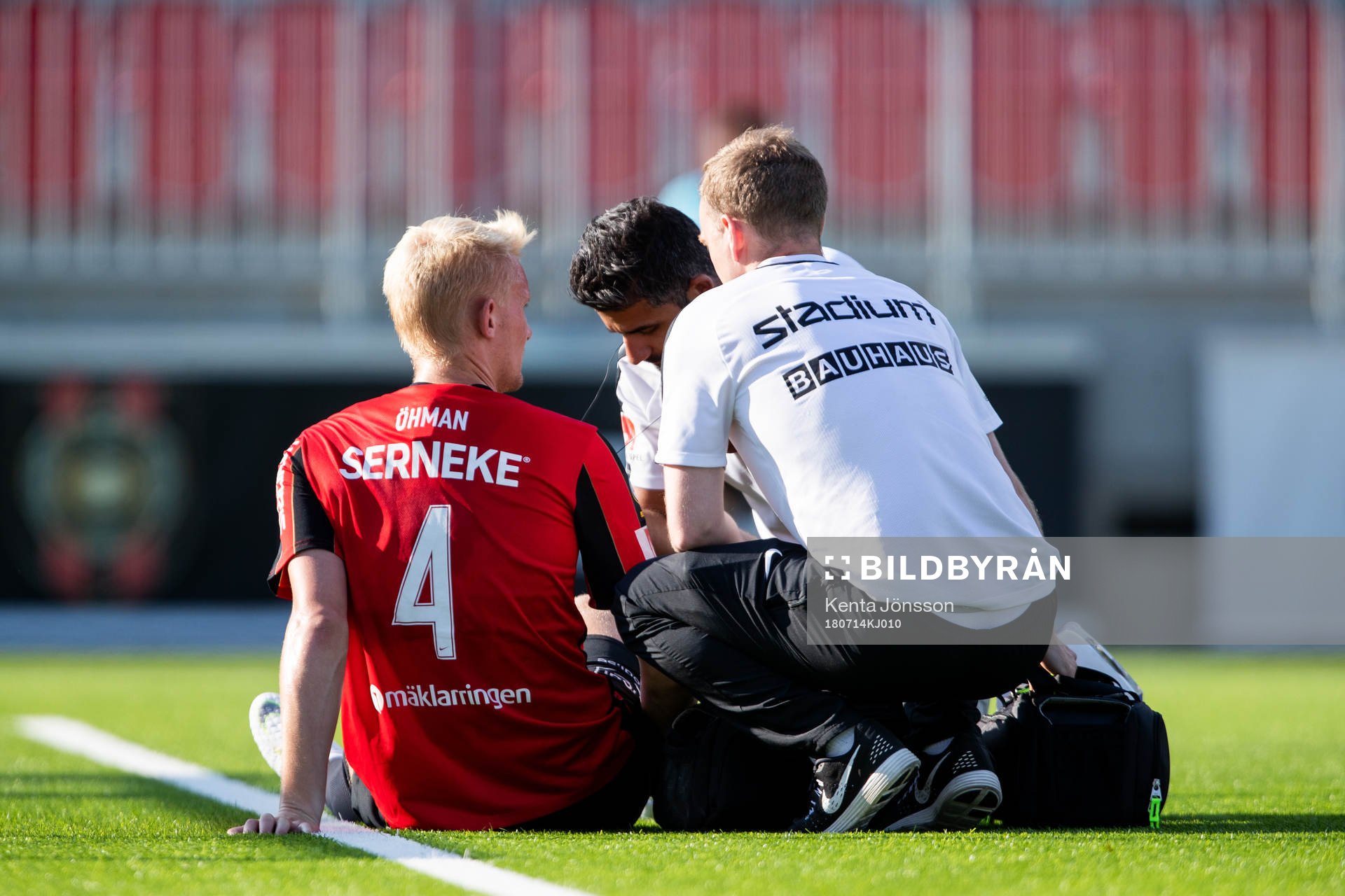Brommapojkarnas Ludvig Öhman Silwerfeldt med en skada
