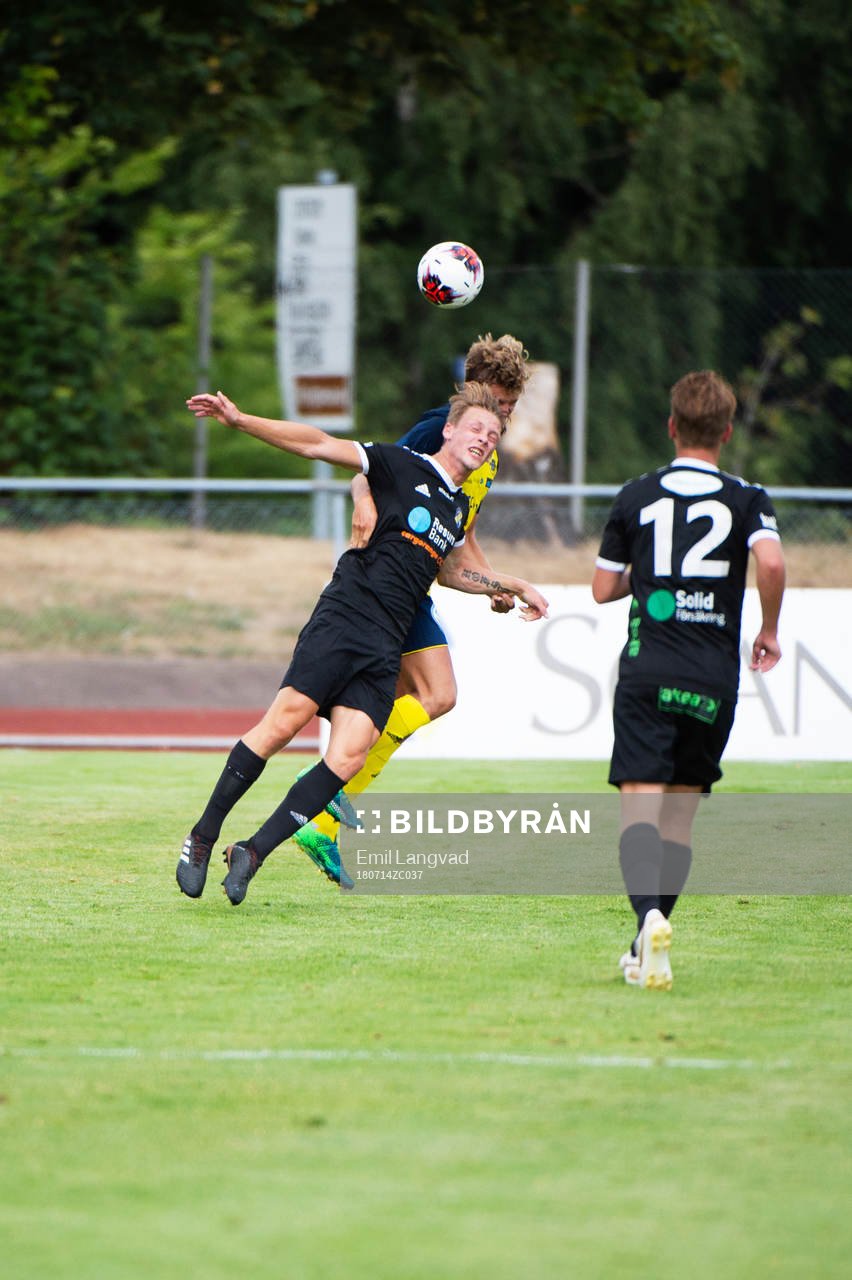 Eskilsminnes Robin Hofsö och Ängelholms Carl Thulin