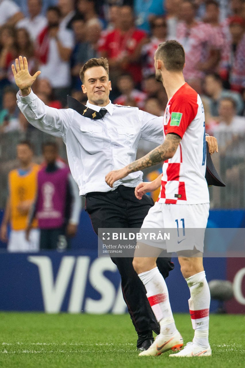 Marcelo Brozovic of Croatia in a situation with a man who