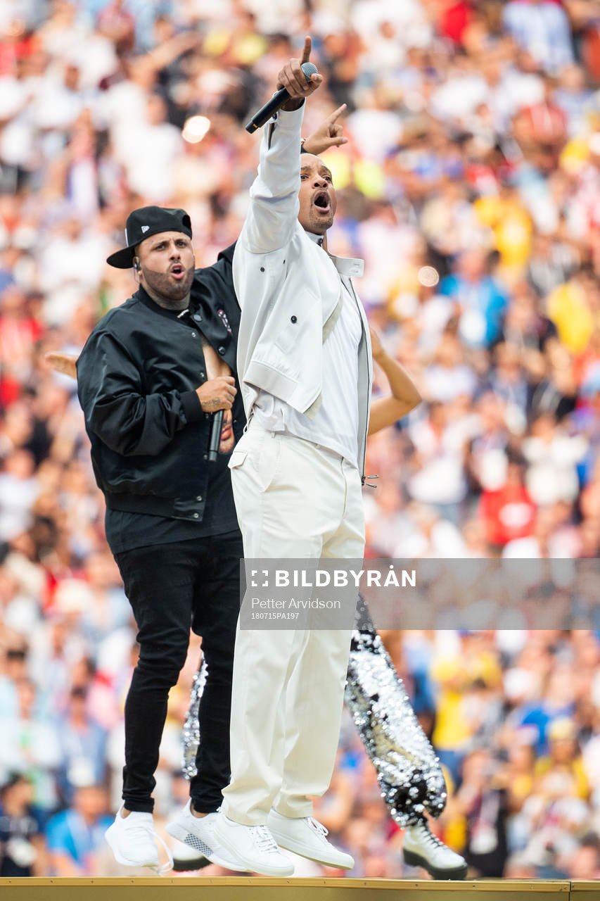 Will Smith (right) at the closing ceremony prior to the