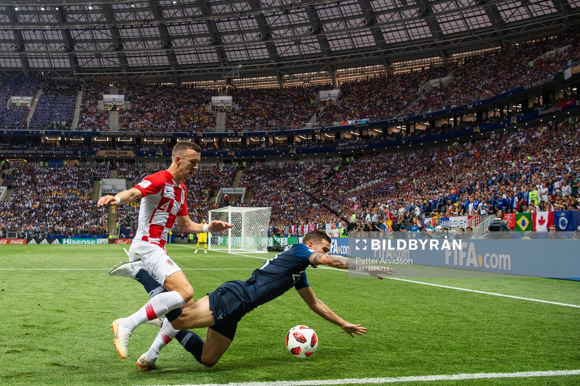 Ivan Perisic of Croatia and Lucas Hernandez of France
