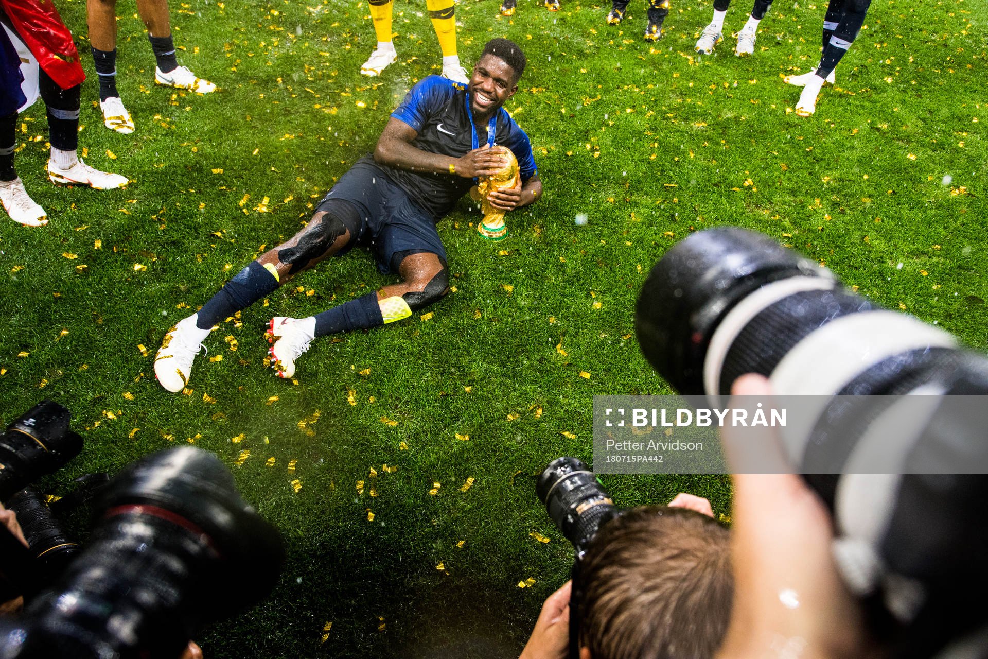 Samuel Umtiti of France celebrate with the trophy