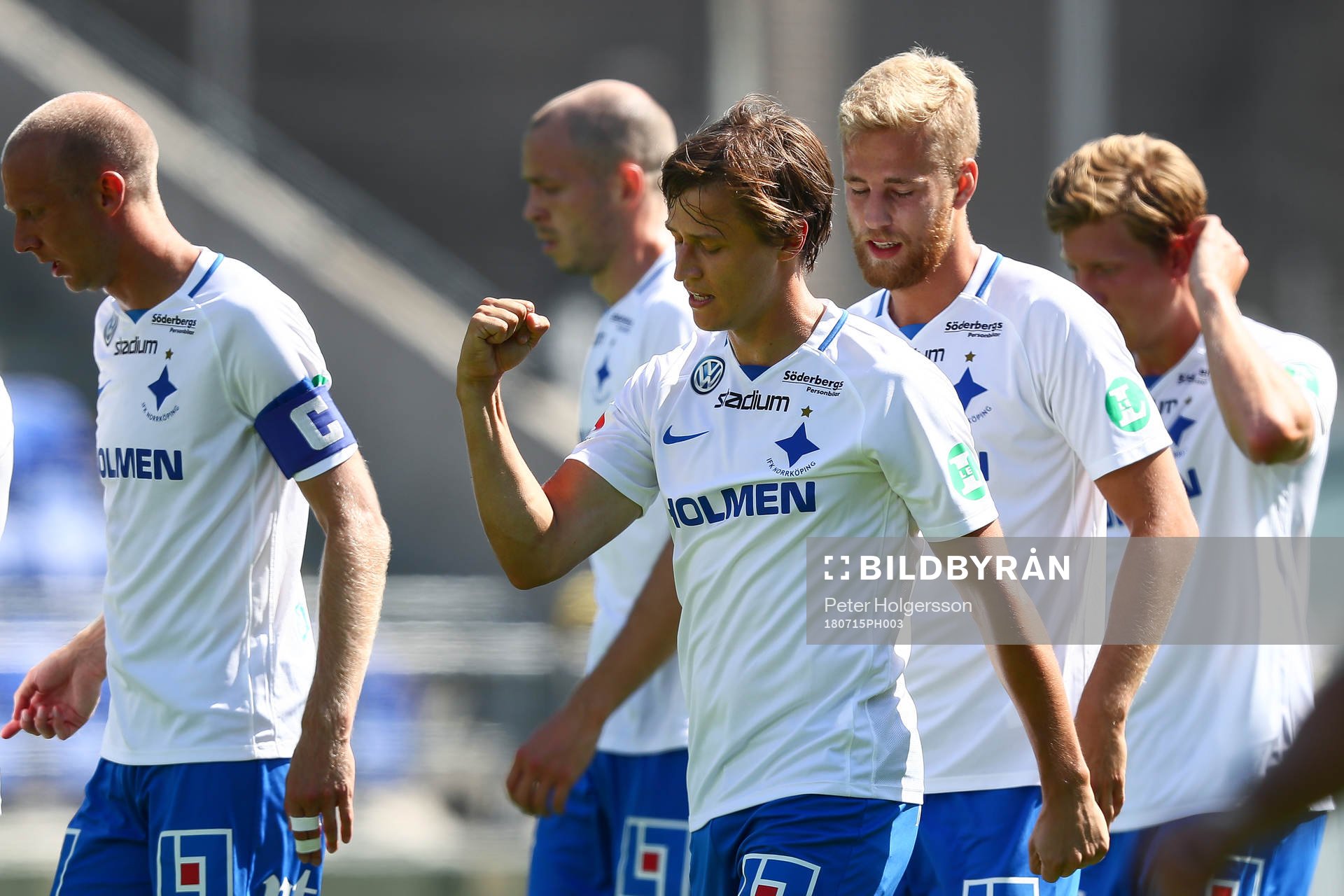 Norrköpings Simon Thern jublar efter att han gjort 1-0-målet under fotbollsmatchen i Allsvenskan mellan Norrköping och Häcken den 15 juli 2018 i Norrköping.