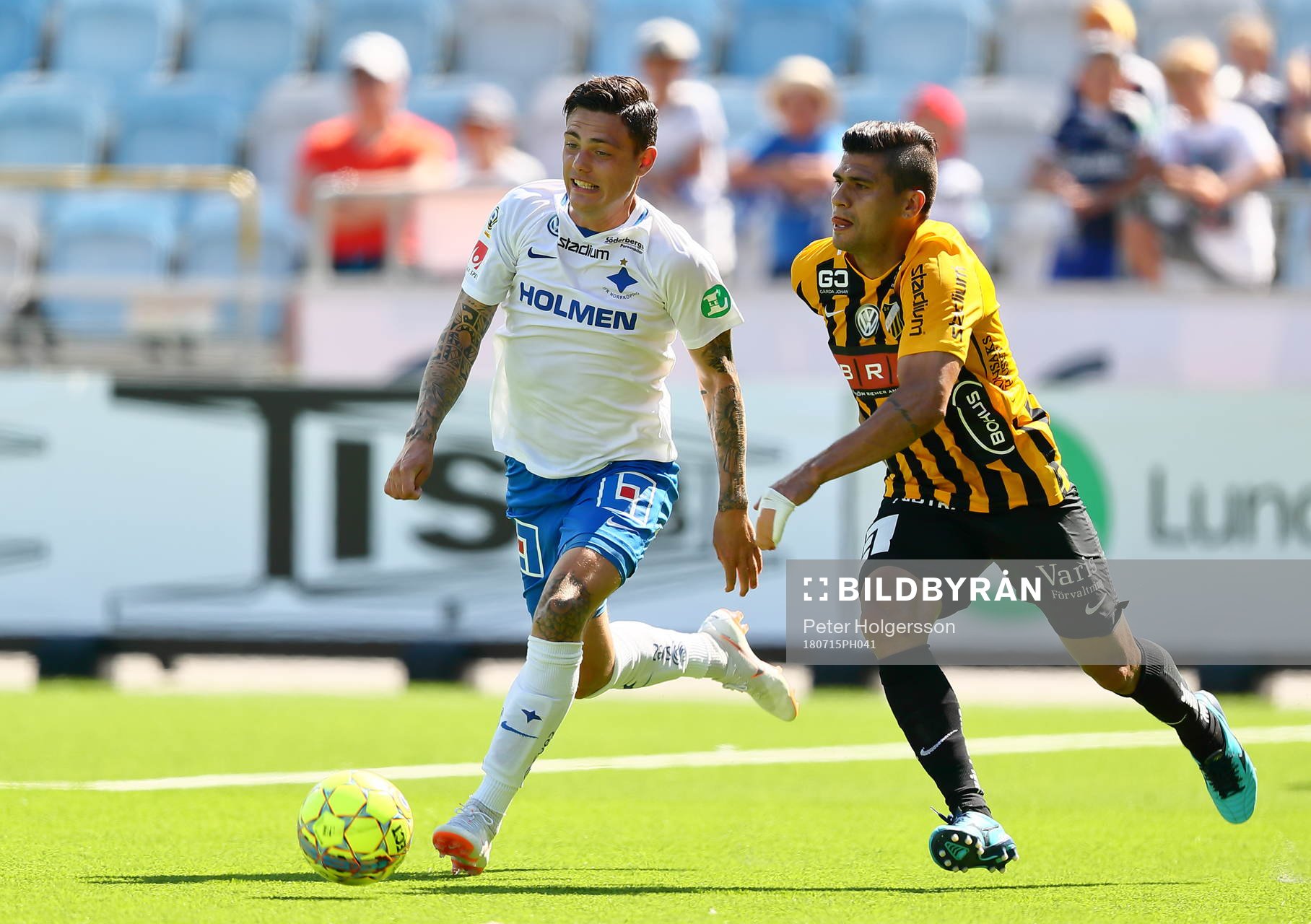 Norrköpings David Moberg Karlsson och Häckens Paulinho