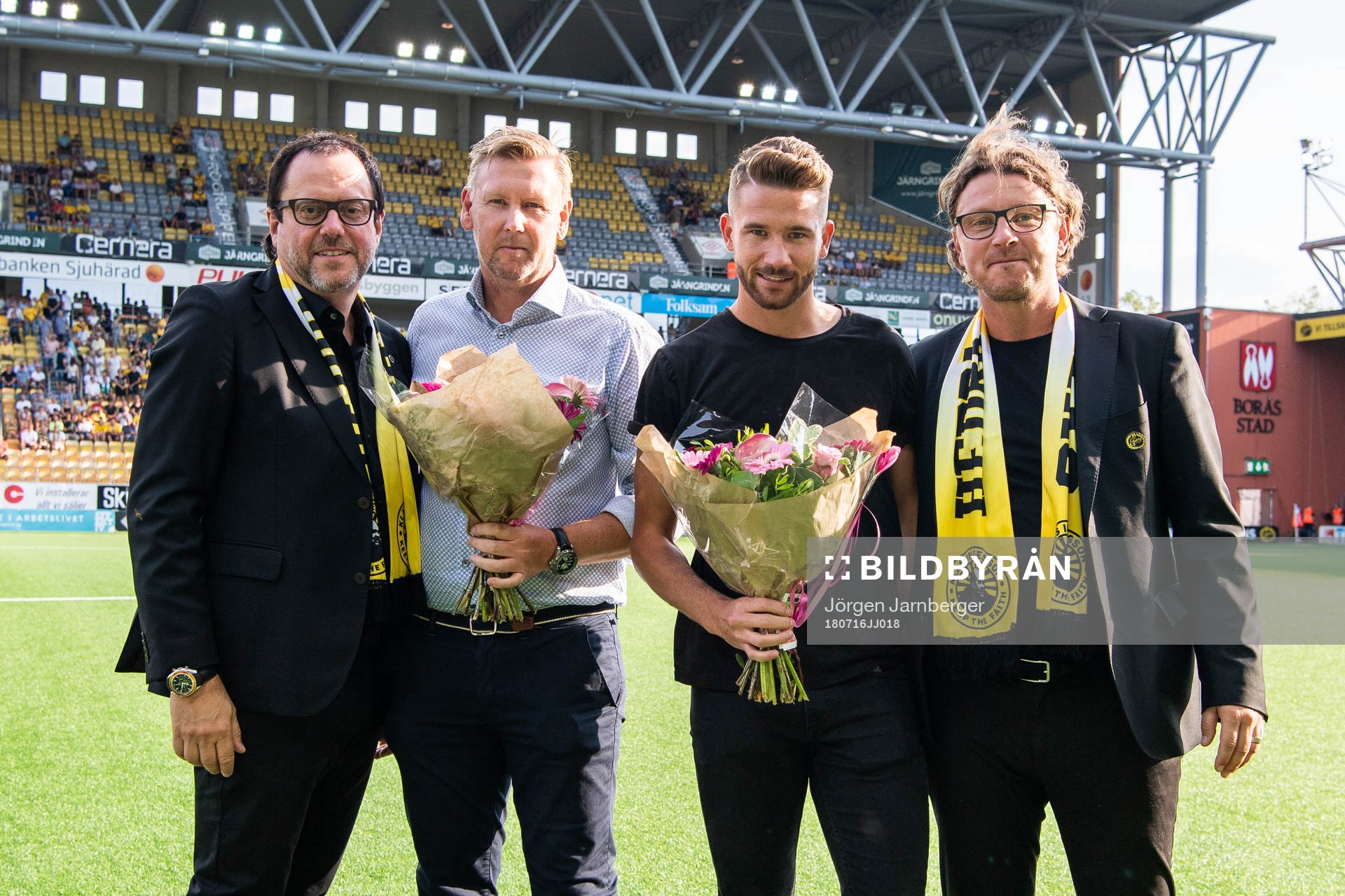 Elfsborgs ordförande Sune Lundqvist, Sveriges assisterande förbundskapten Peter Wettergren, Marcus Rohdén och Elfsborgs klubbchef Stefan Andreasson poserar för en bild inför fotbollsmatchen i Allsvenskan mellan Elfsborg och Hammarby den 16 juli 2018 i Borås.